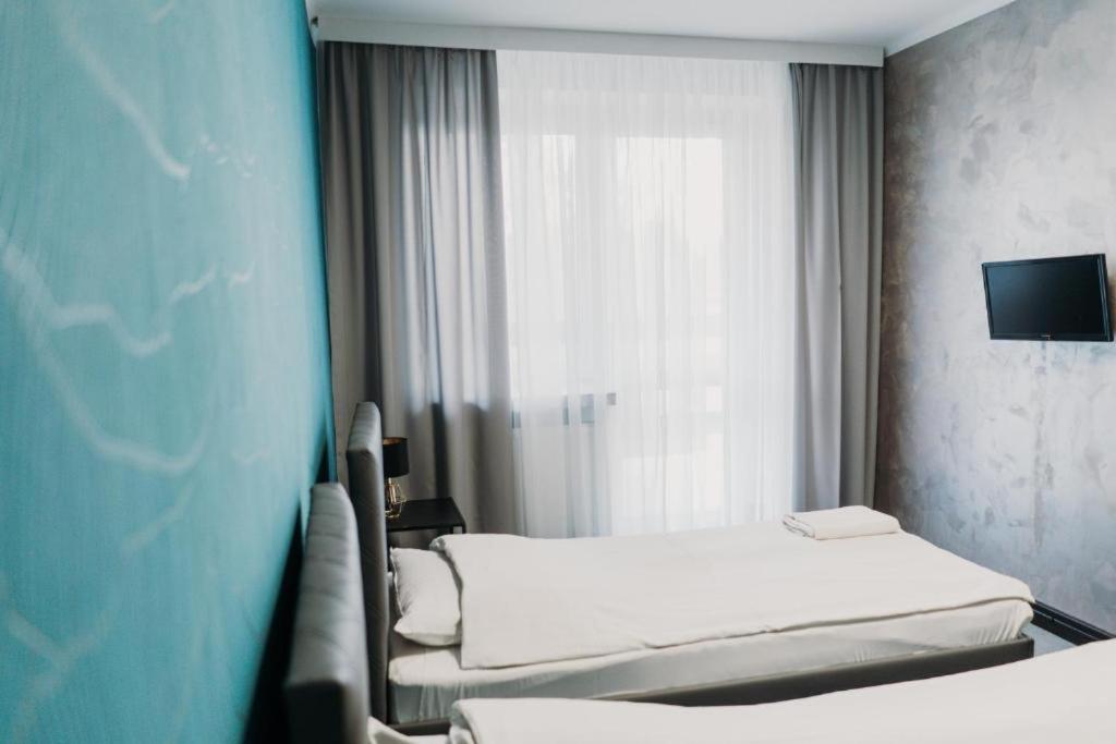 Twin Room - Photo 1