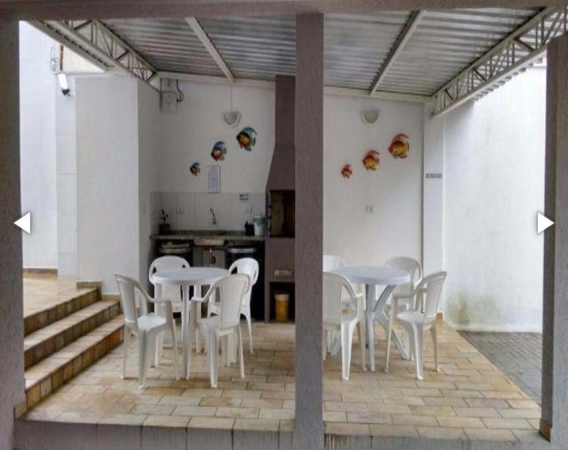 Apartment with Balcony - Photo 6