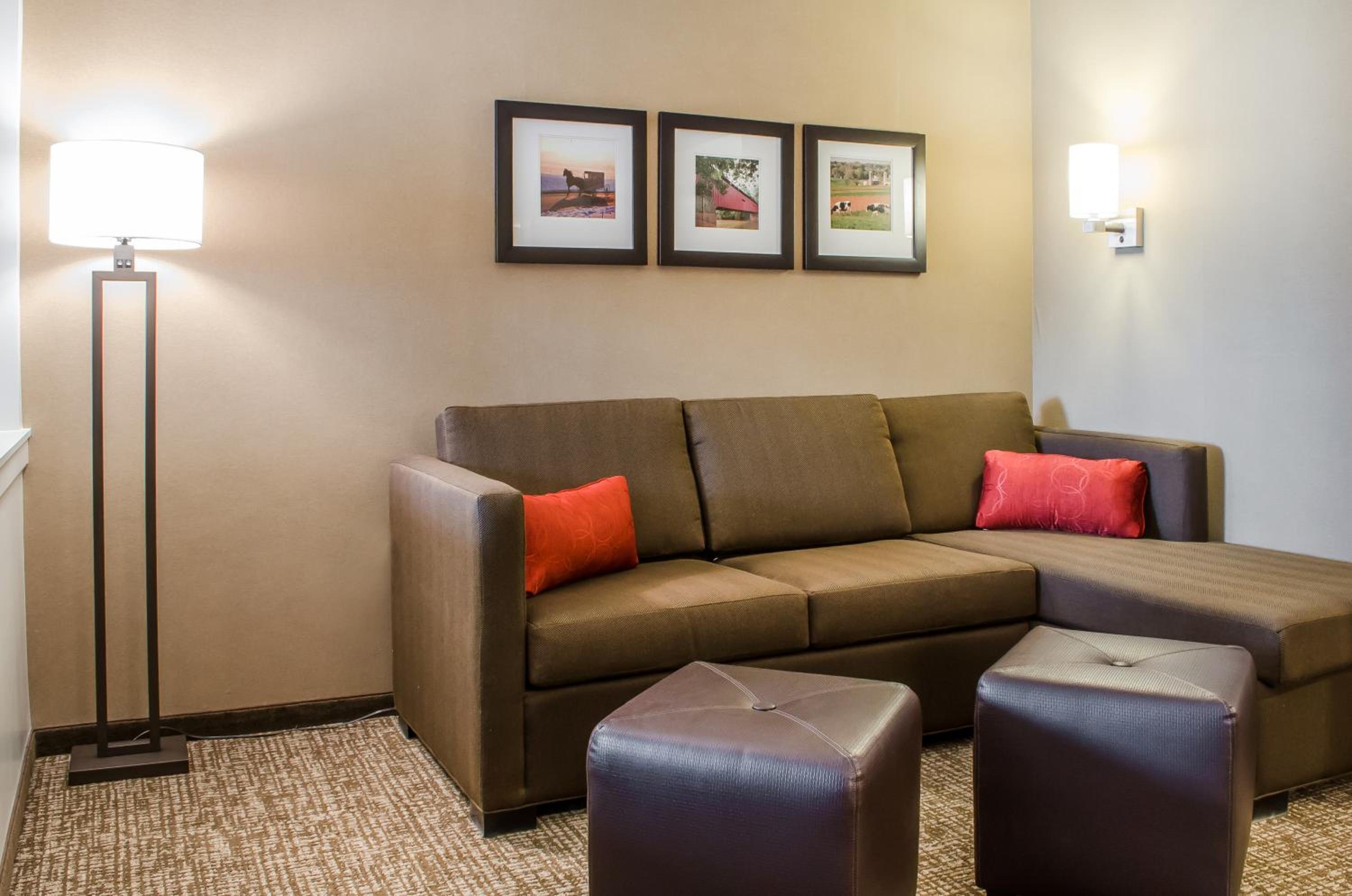 Suite with Two Queen Beds - Accessible/Non-Smoking photo 1