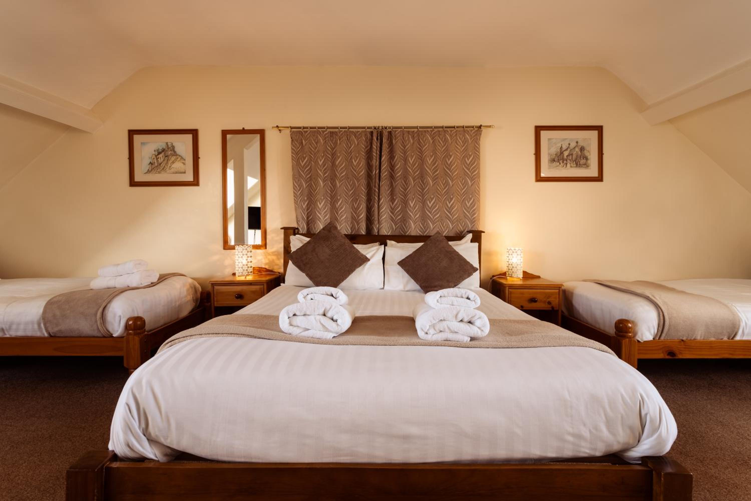 Family Room with Sea View - Photo 4