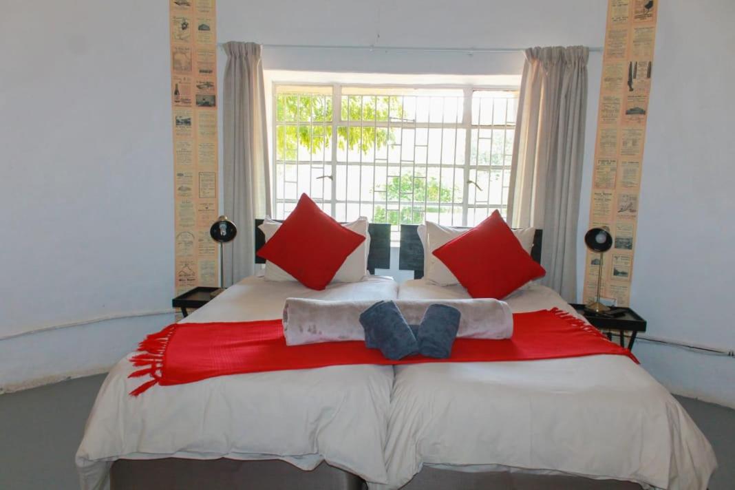 Twin Room with View - Photo 1
