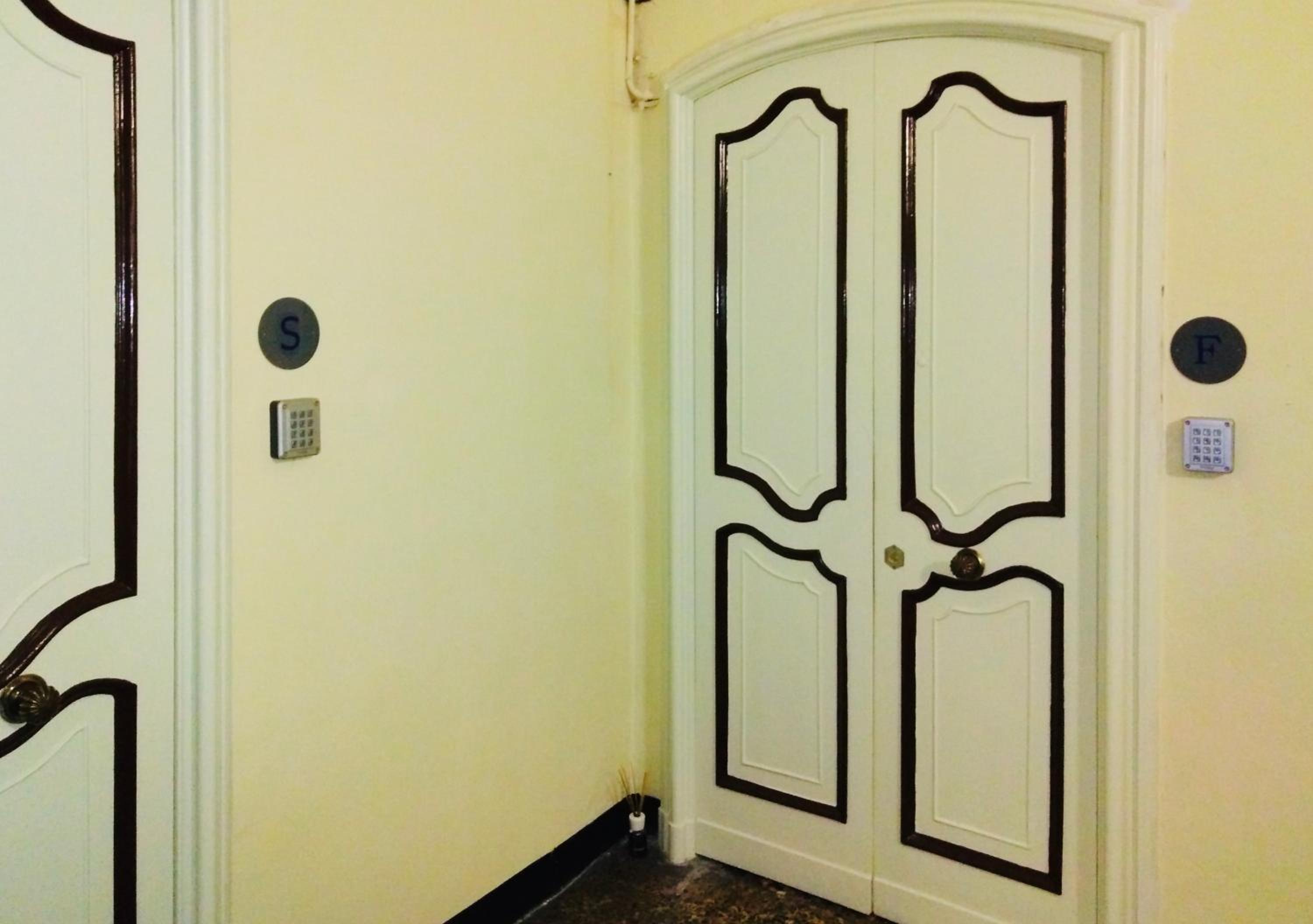 One-Bedroom Apartment - Photo 4