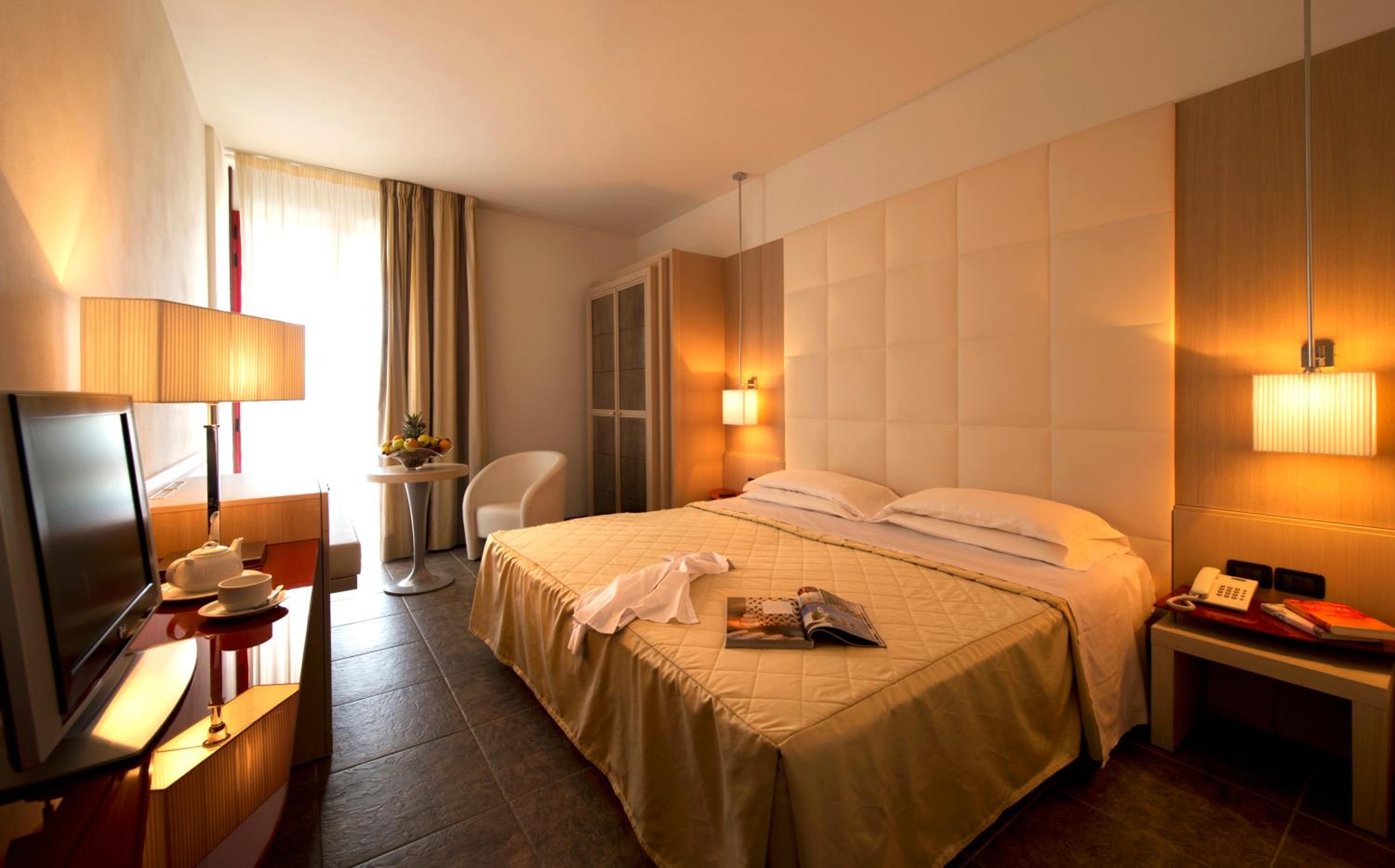 Double or Twin Room - Photo 1