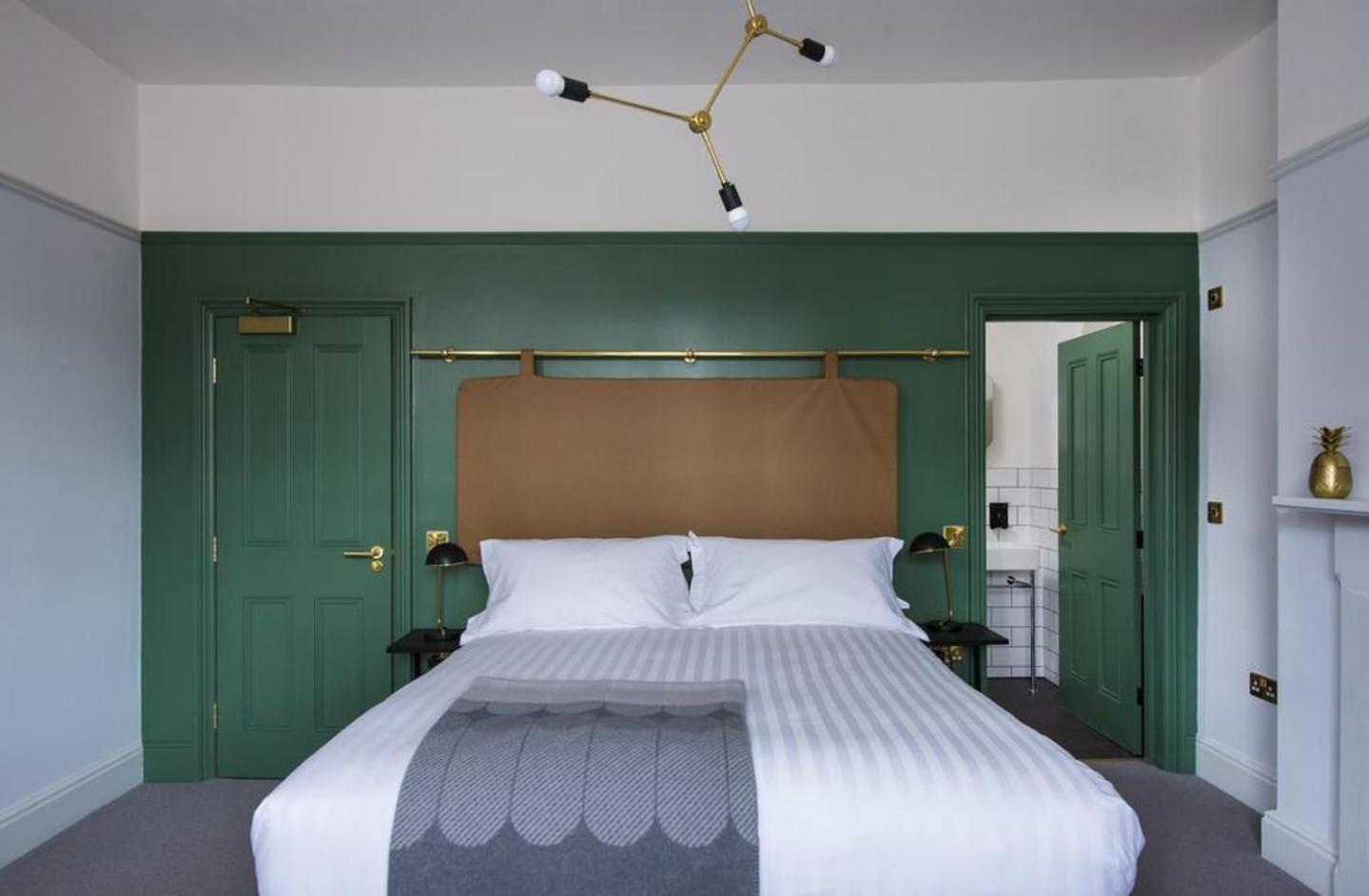 Deluxe Double Room with Shower