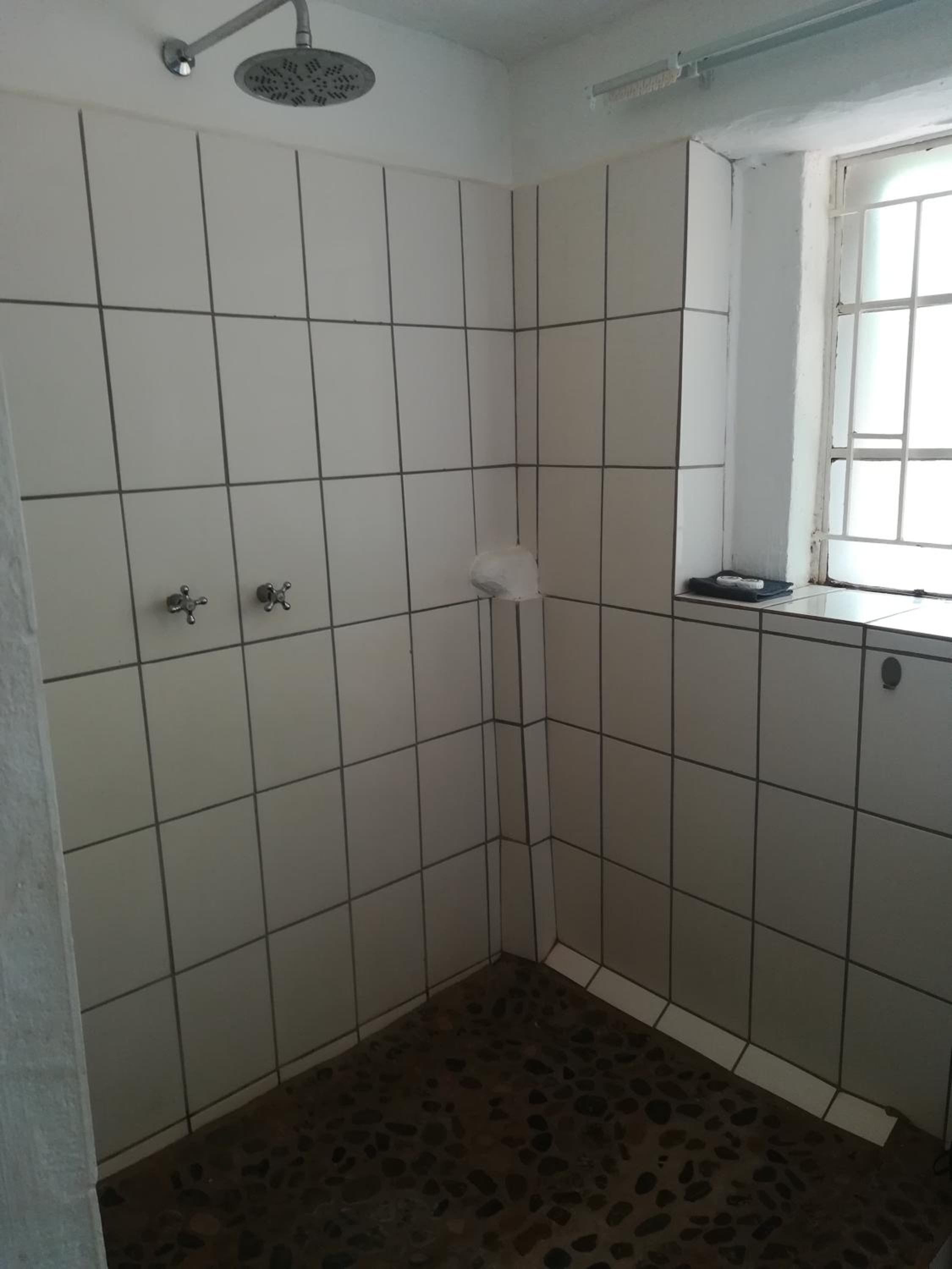 Twin Room with View - Photo 2