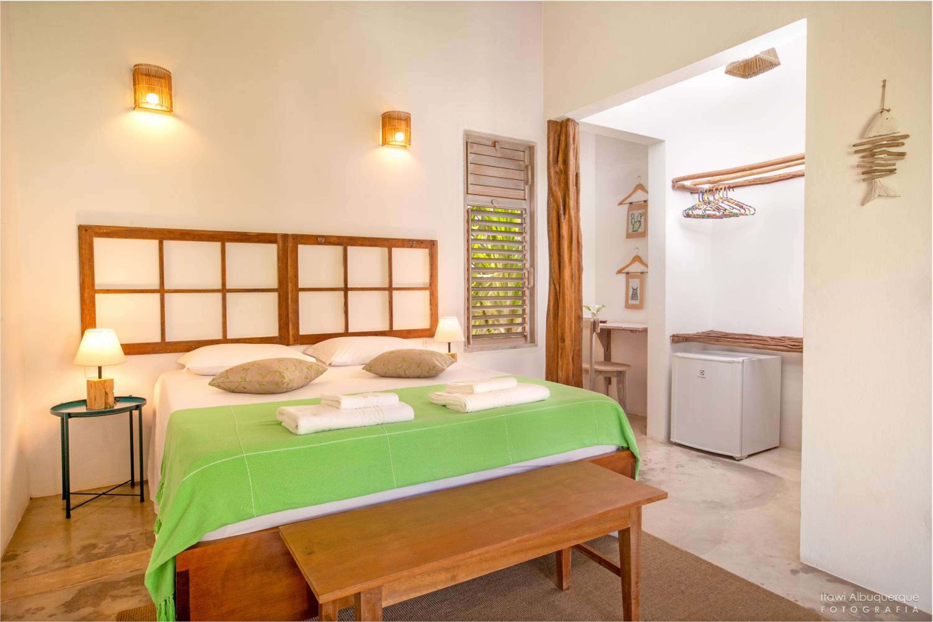 Queen Suite with Balcony and Garden View photo 1