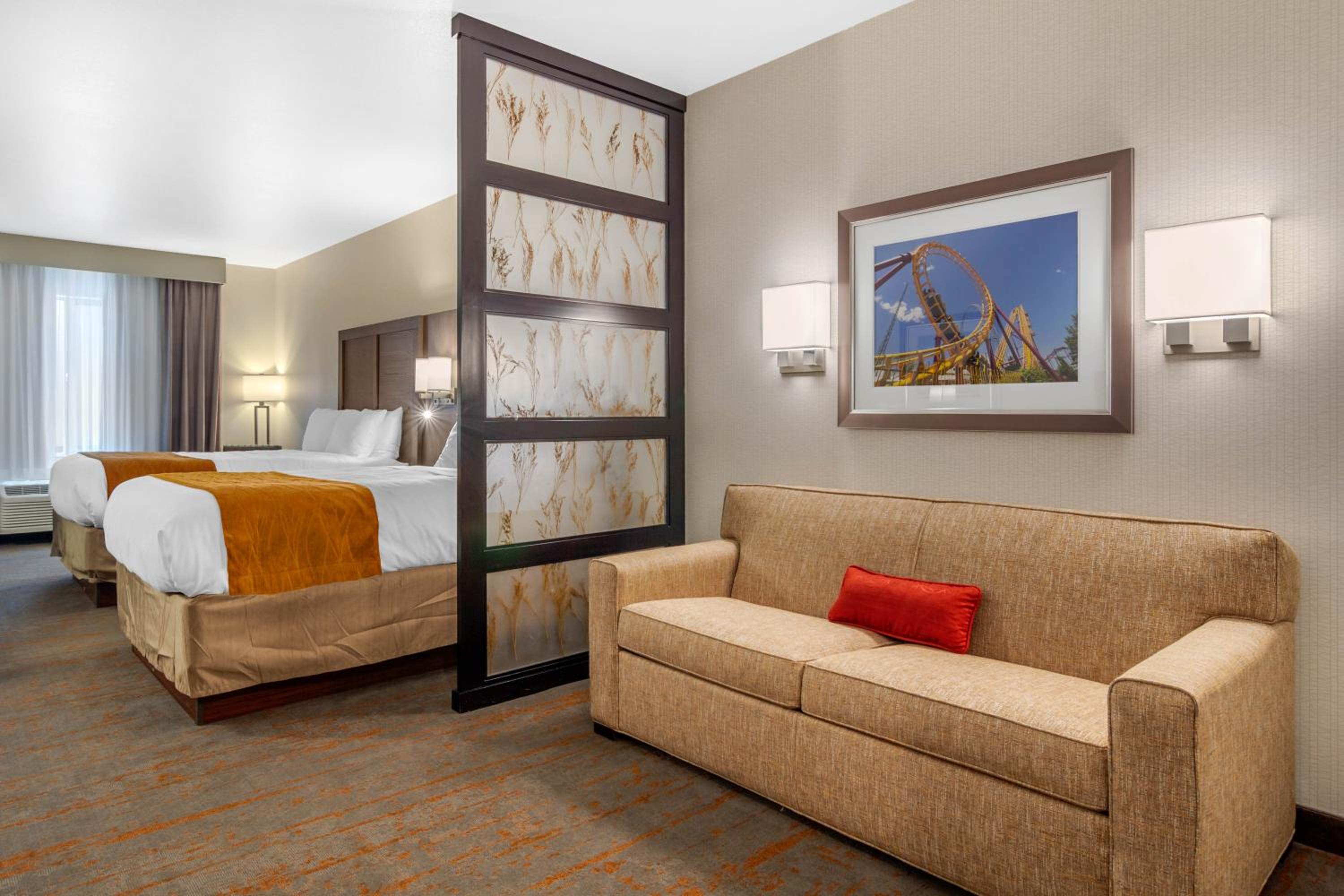 Suite with Two Queen Beds - Accessible/Non-Smoking
