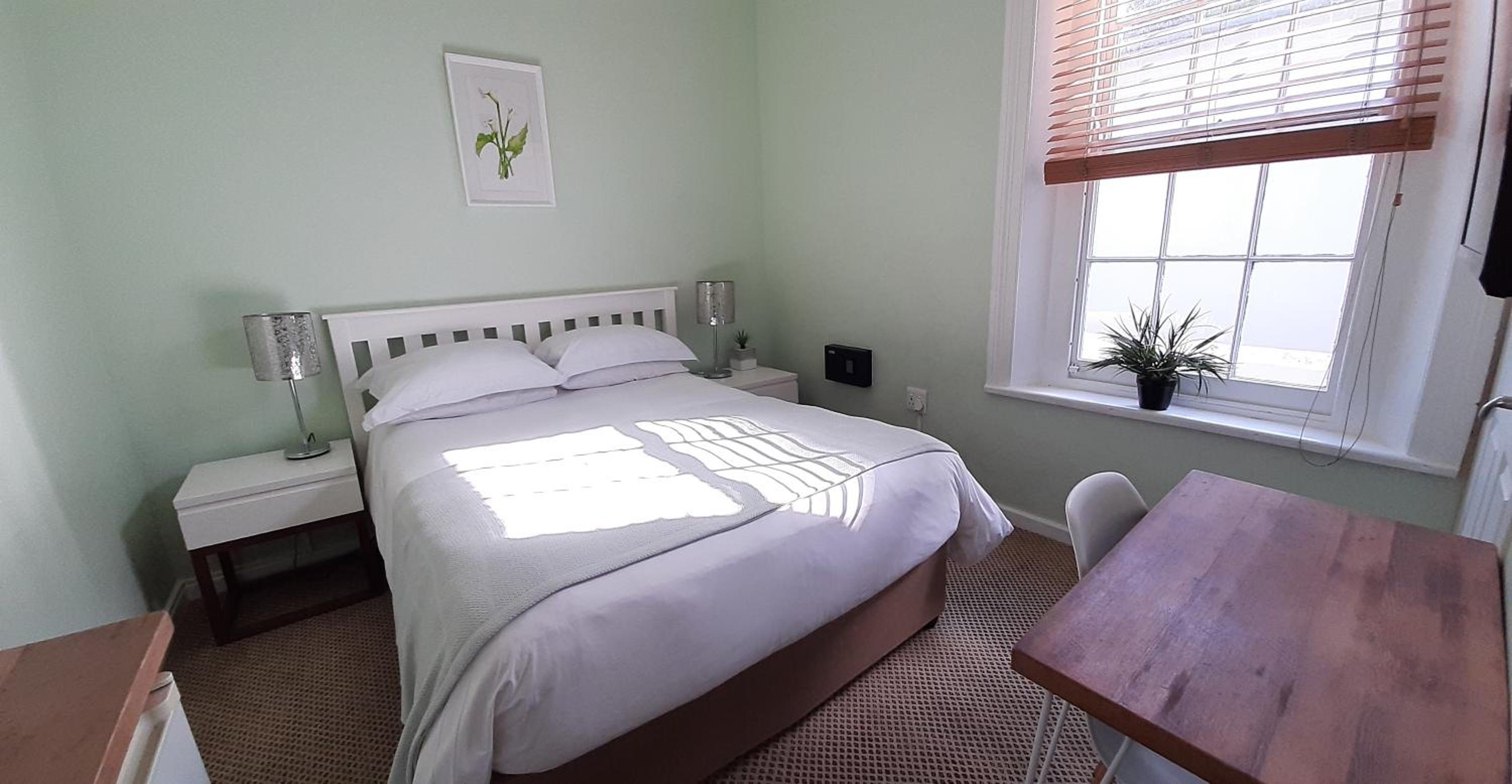 Economy Double Room - Photo 5