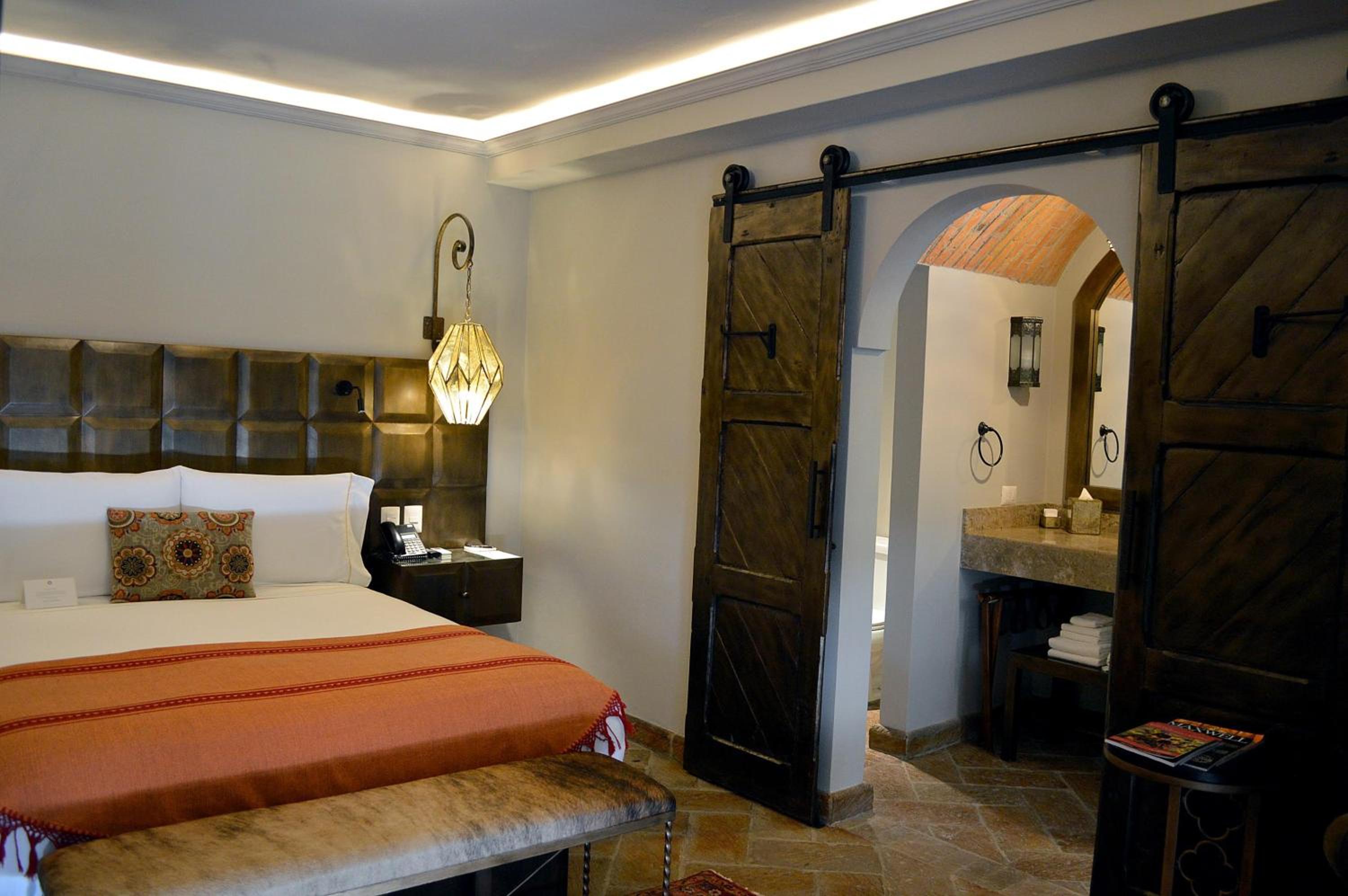 Standard Queen Room - Photo 1