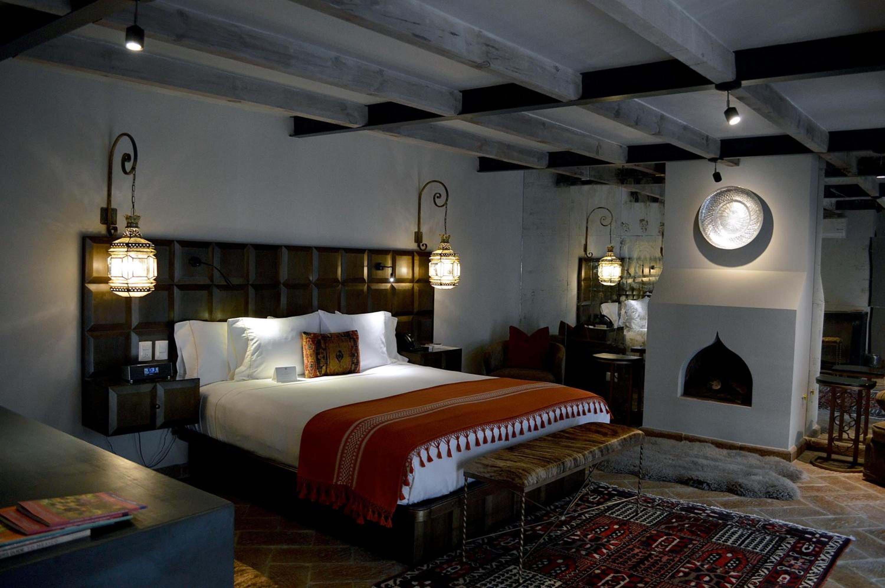 Deluxe Plus Room - Photo 8