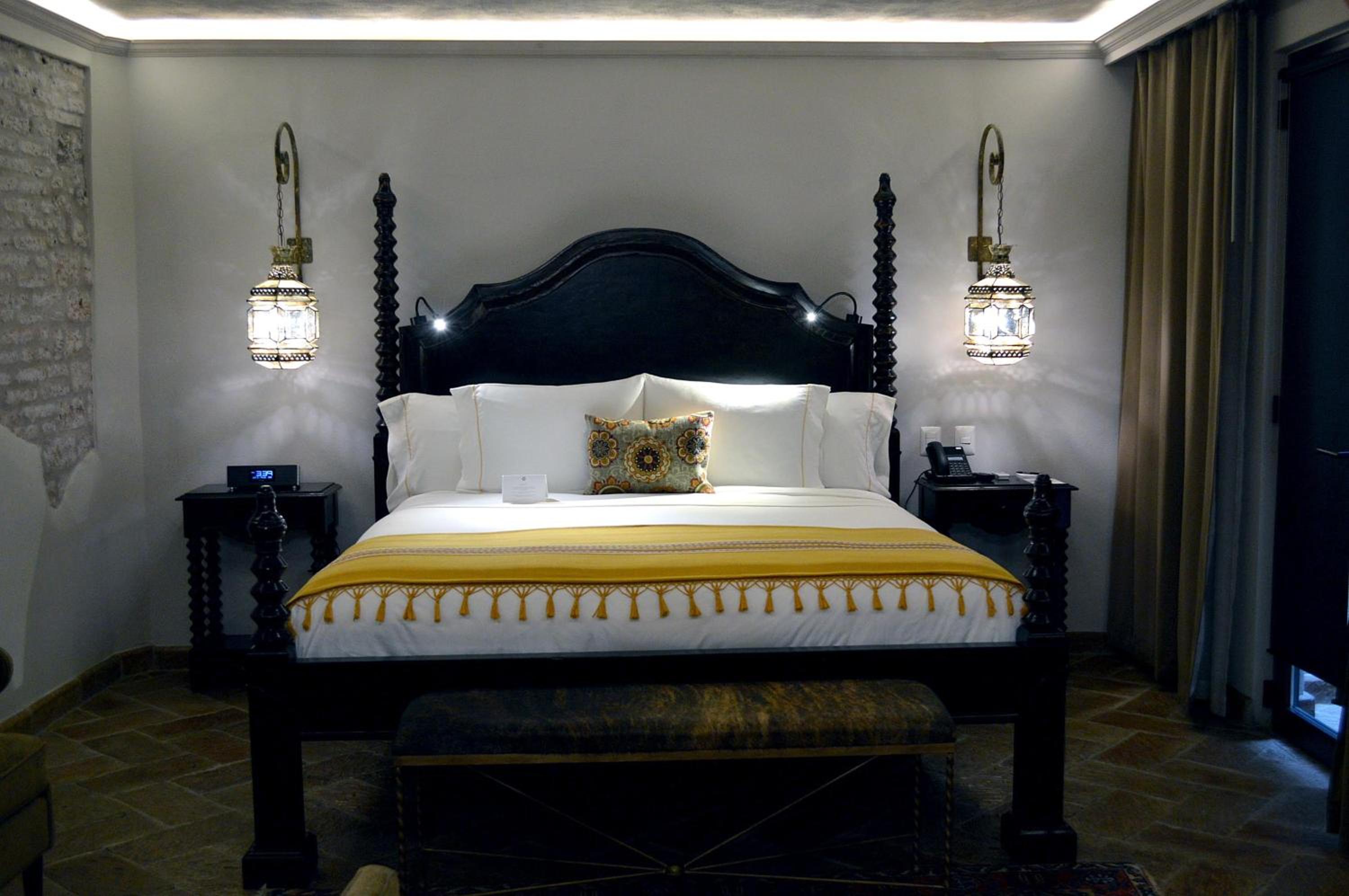 Deluxe Room - Photo 1