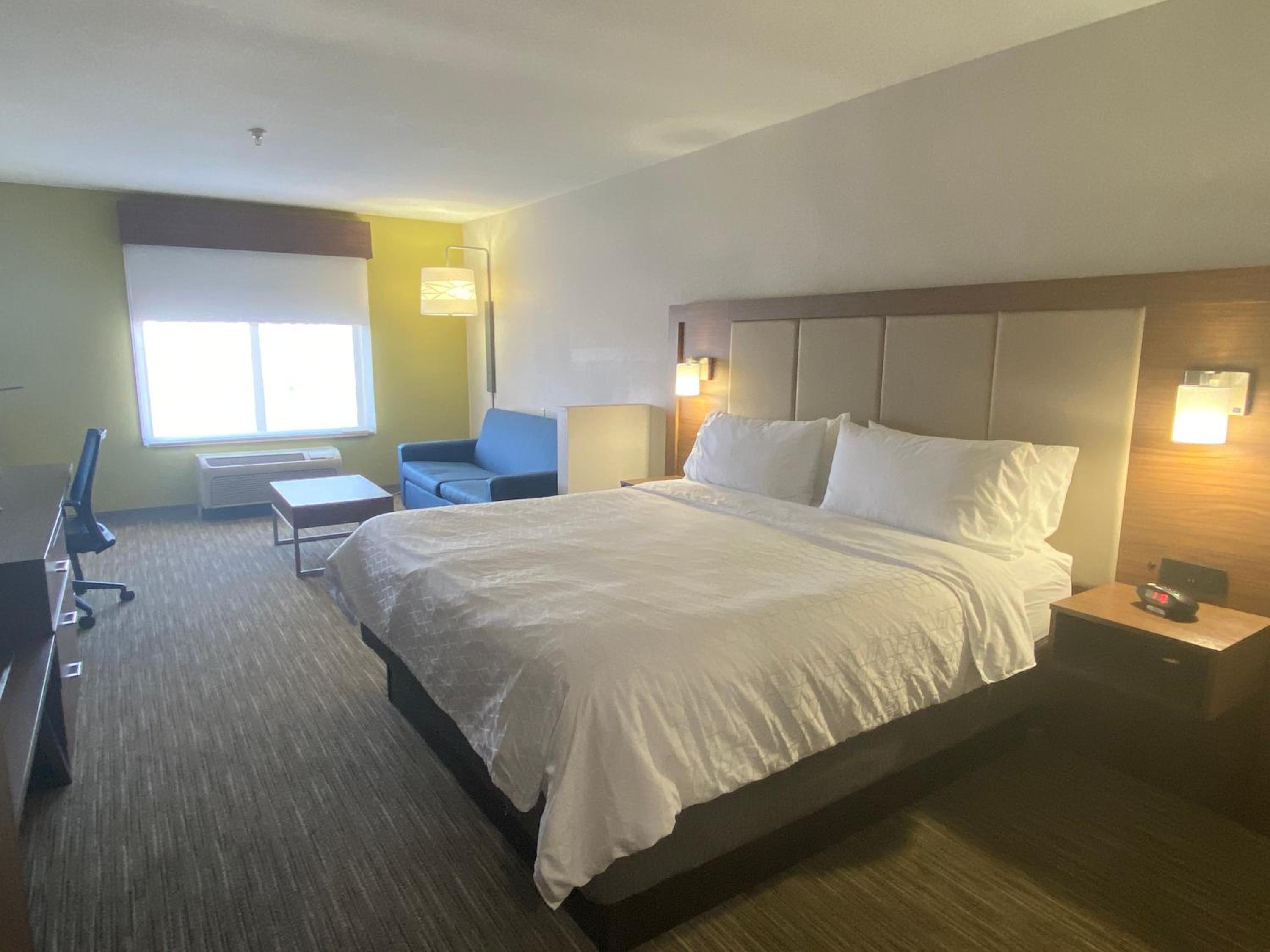 King Suite with Sofa Bed