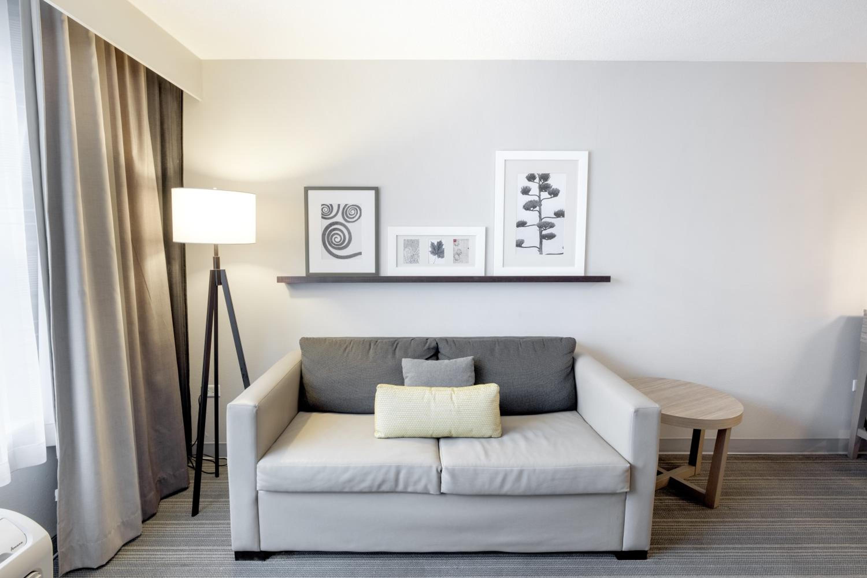 Extended Stay King Suite with Sofa Bed - Non-Smoking - Photo 11