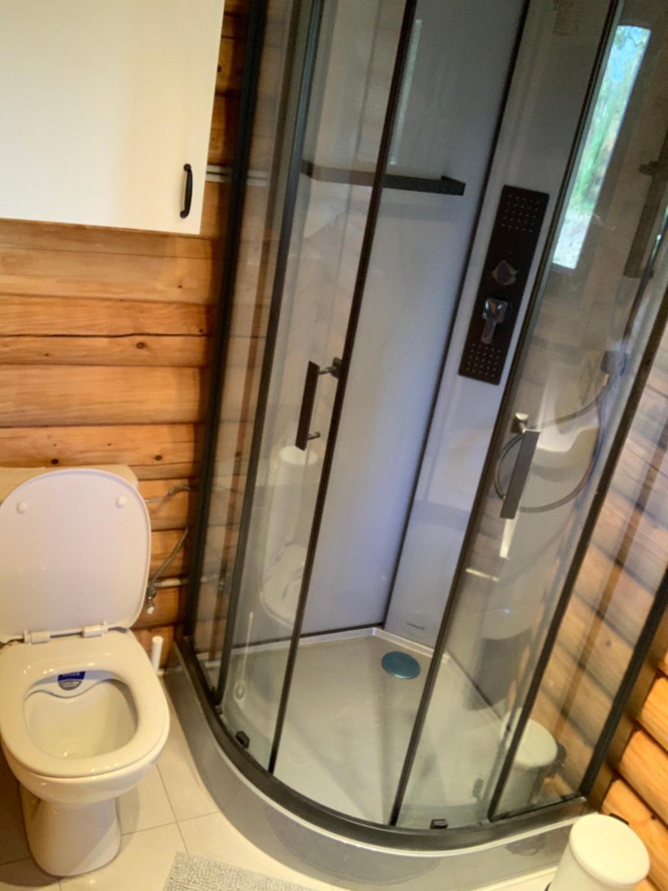 Two-Bedroom Apartment - Photo 9