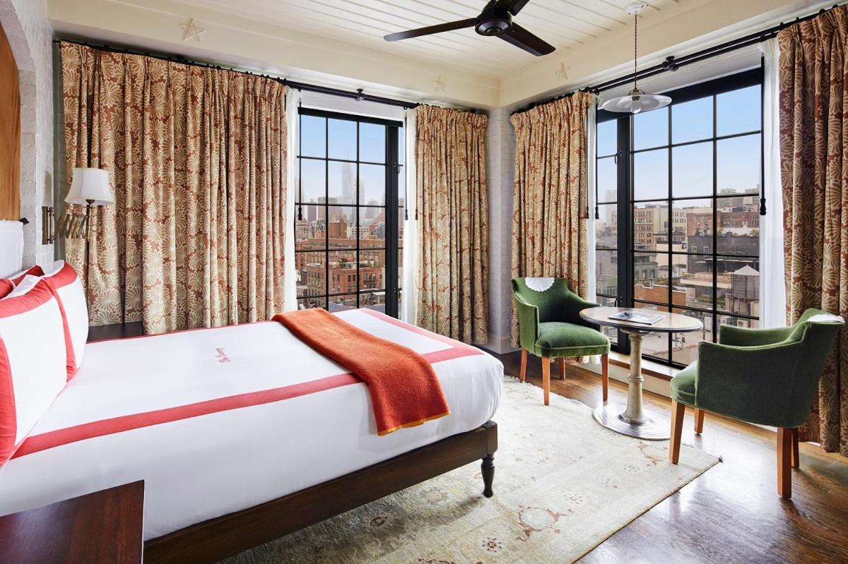 Deluxe Queen Room photo 1