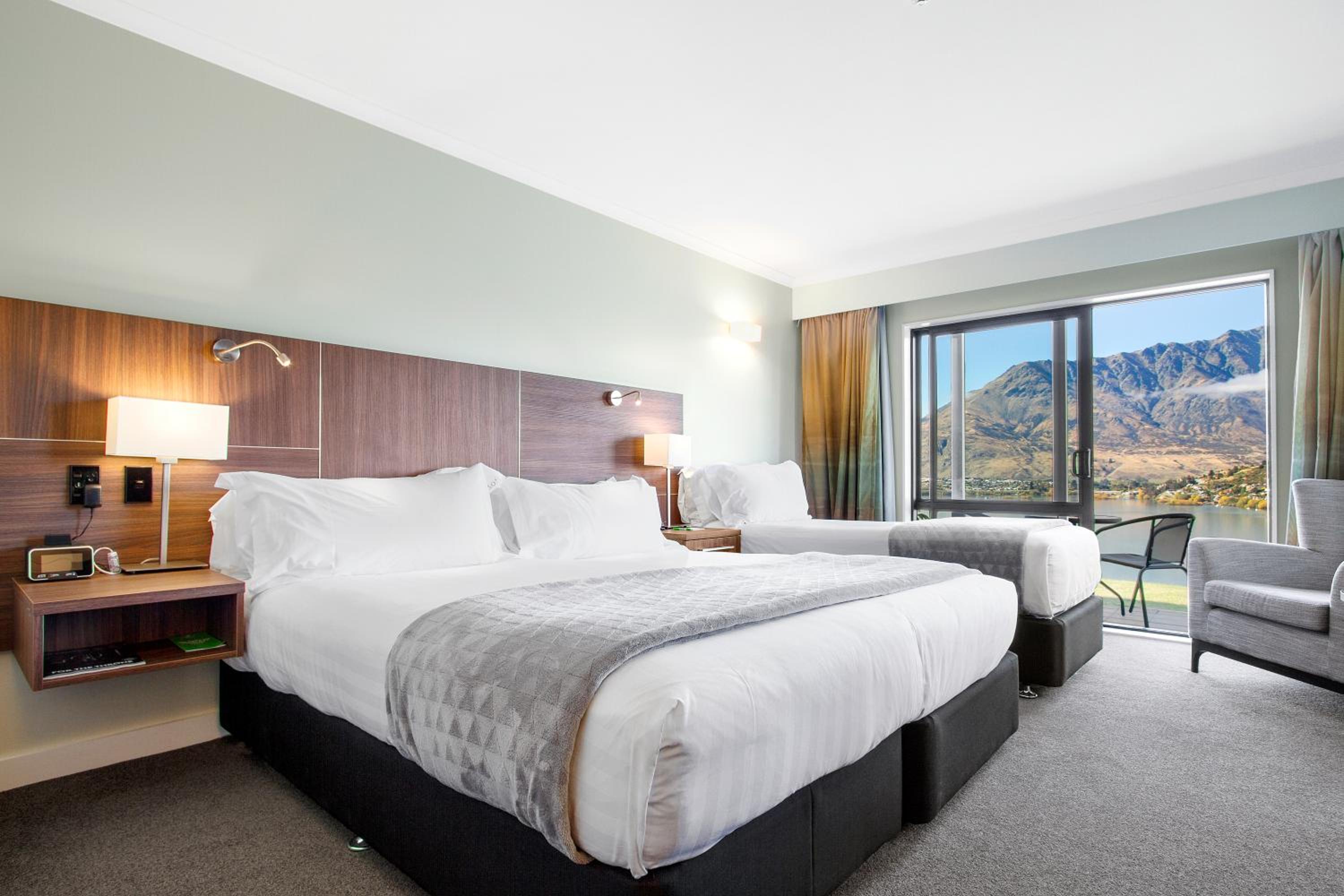Premium Room with Lake View - Photo 1