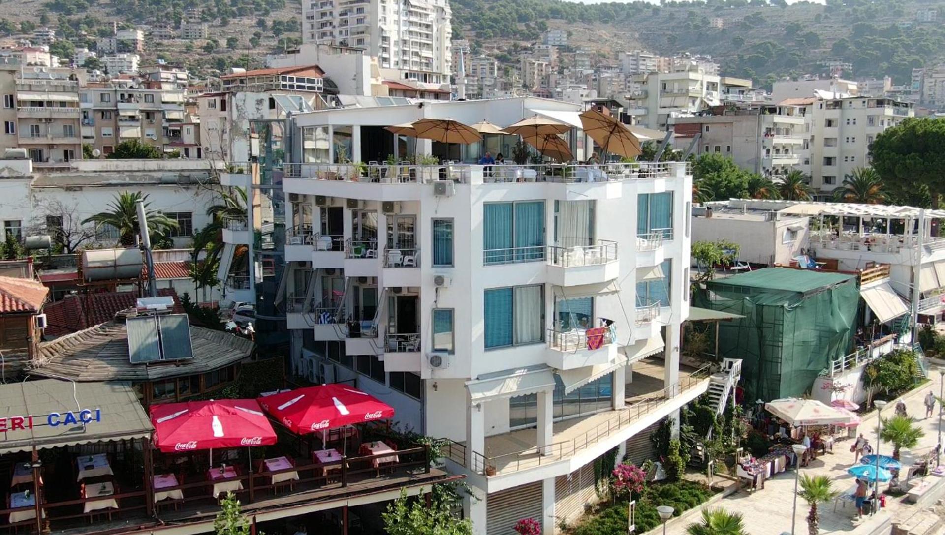 Standard Triple Room with Balcony photo 2