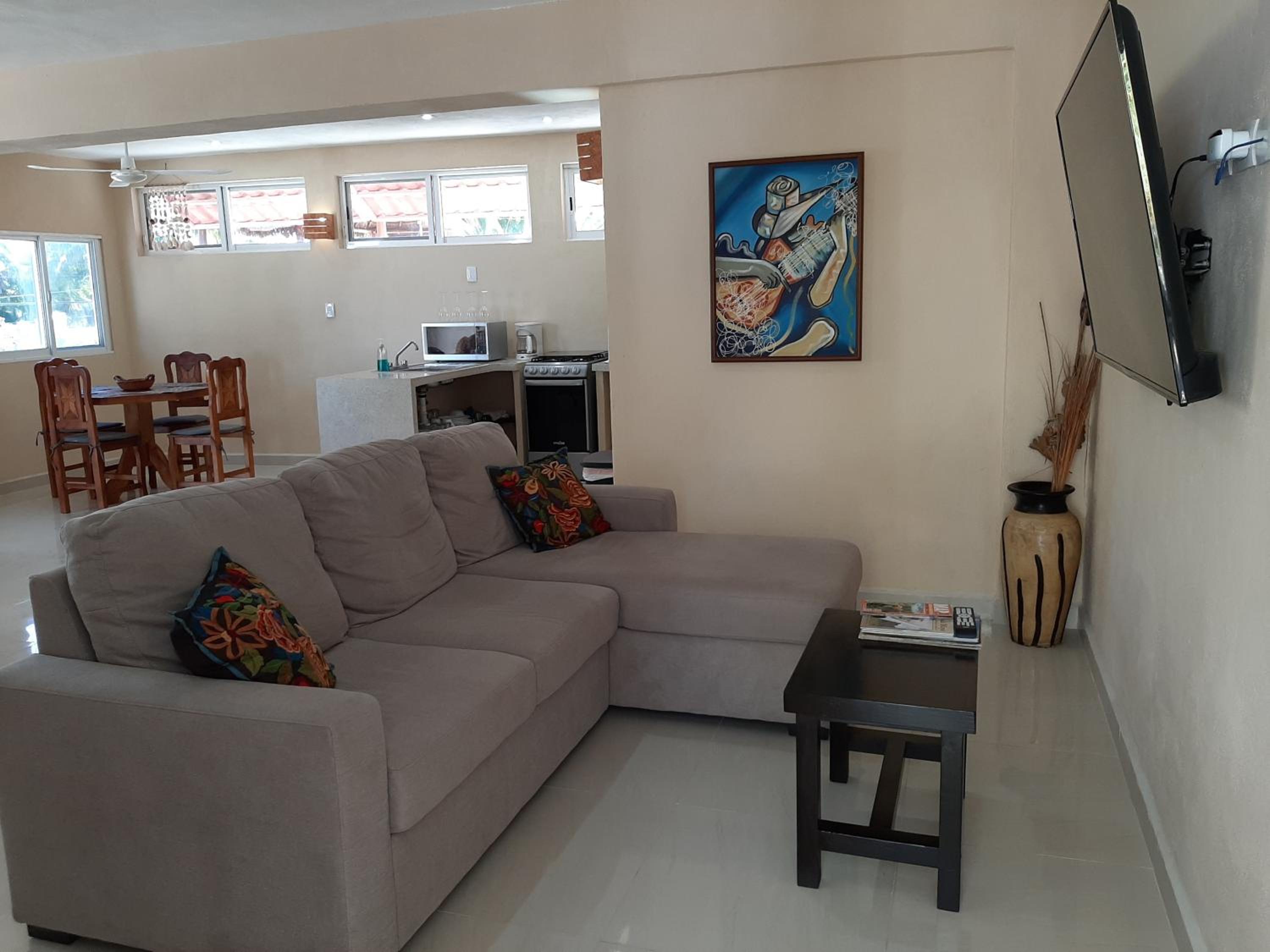 King Suite with Balcony - Photo 9