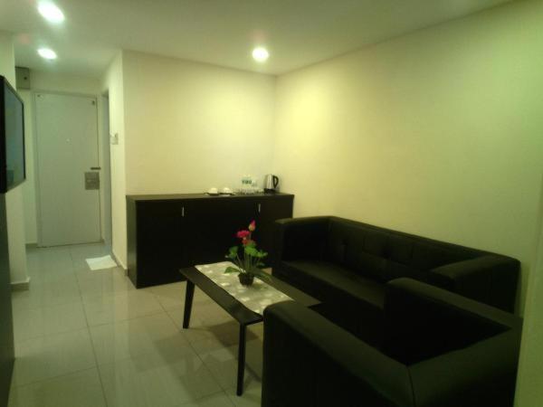 Executive Suite photo 2