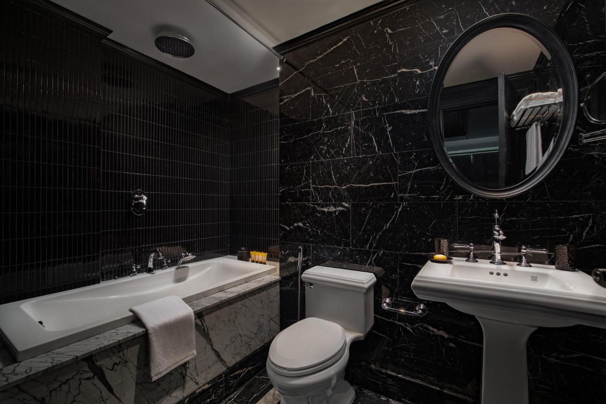 Junior Suite Balcony - Photo 7