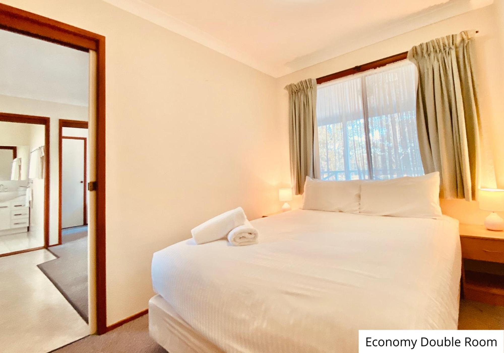 Economy Double Room photo 1