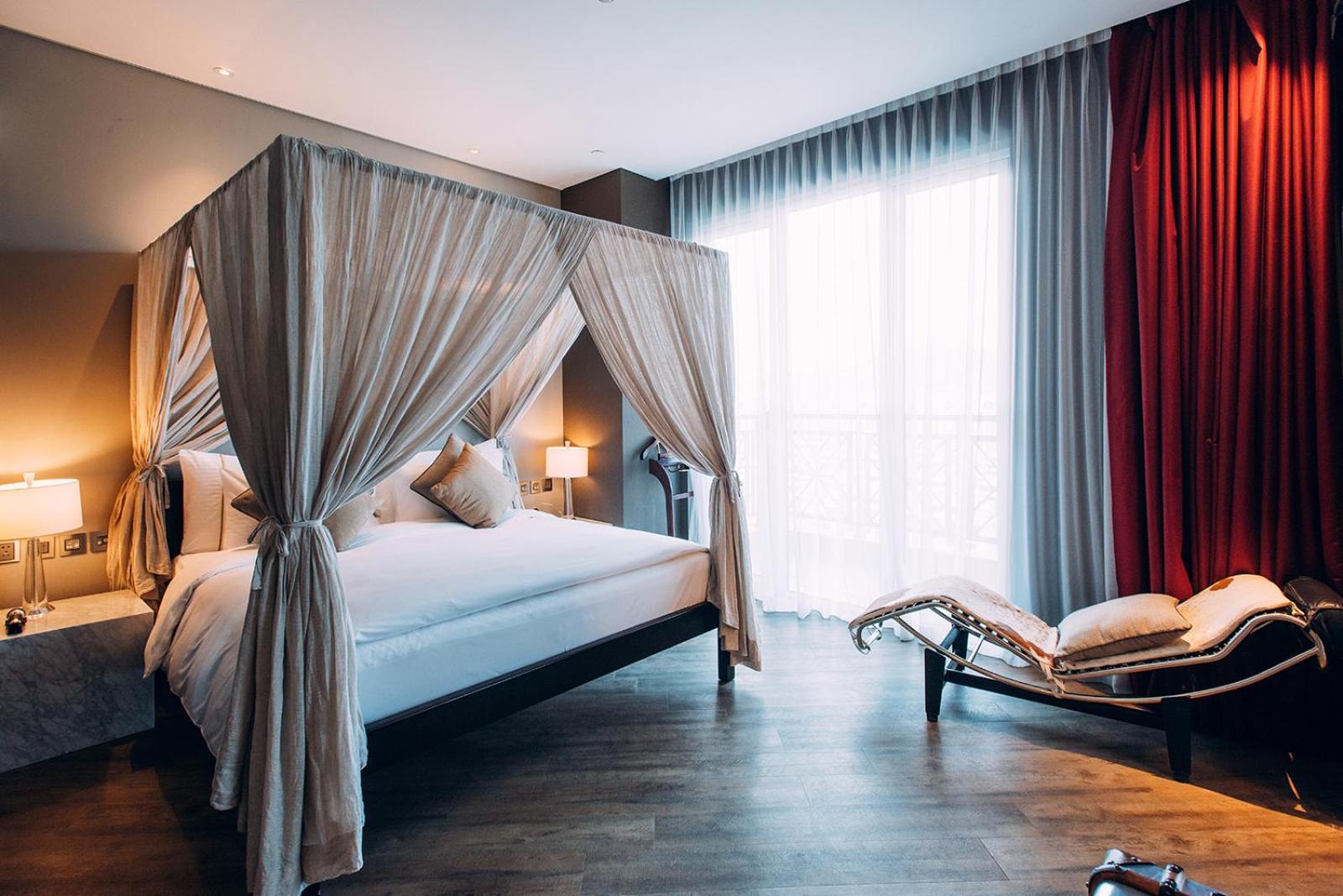 Executive Specialty Suite