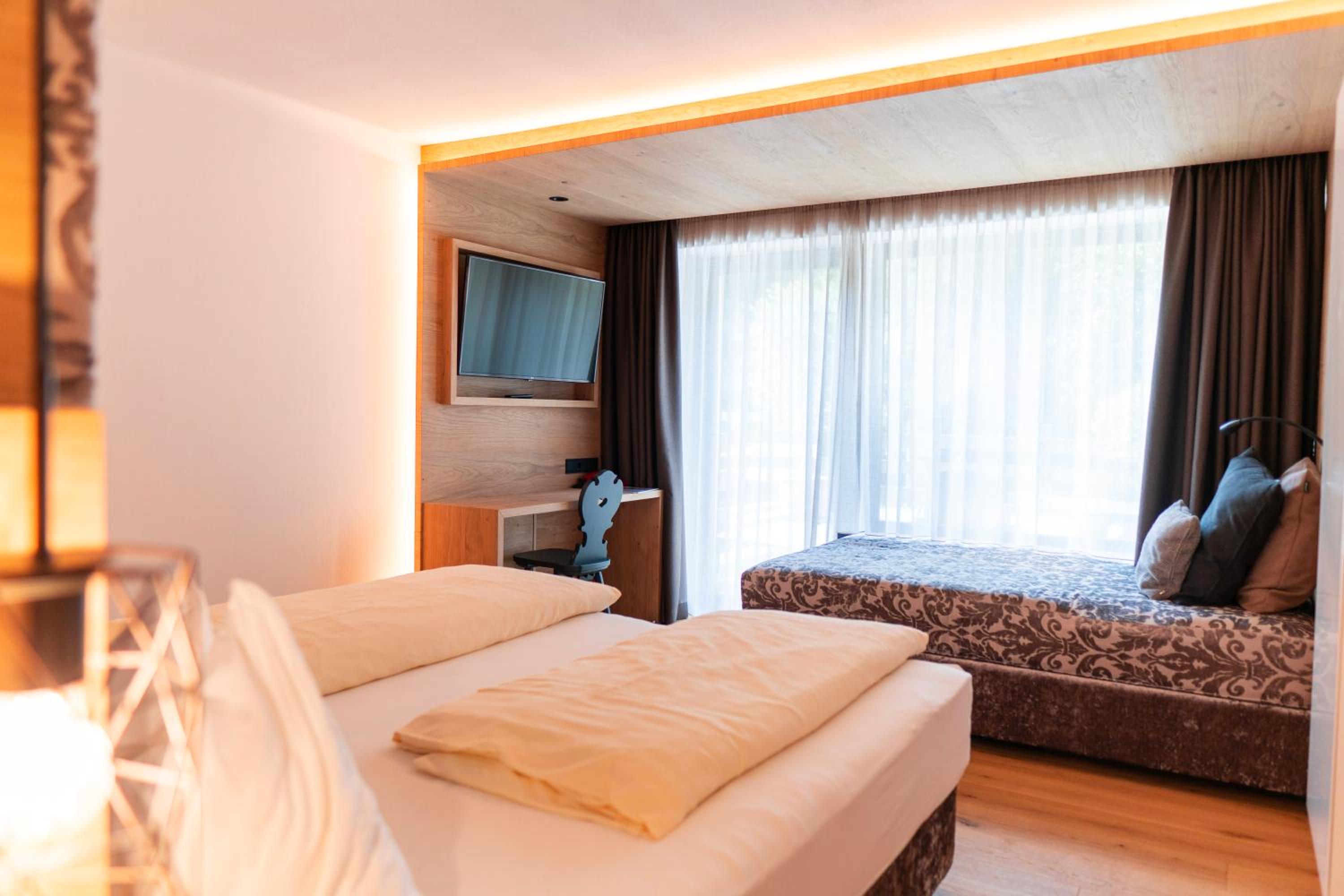 Suite - Photo 2