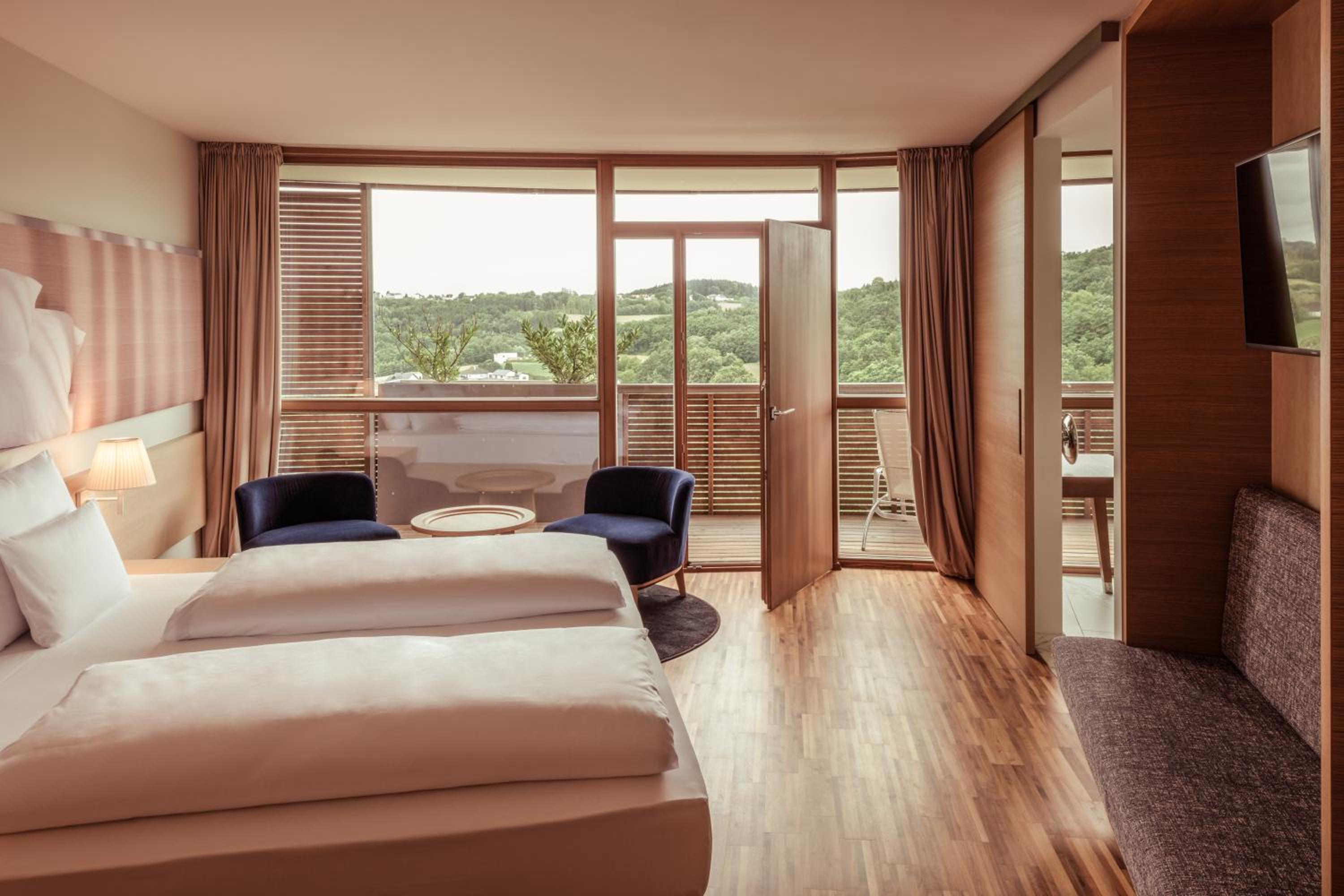 Junior Suite Superior with Balcony photo 1