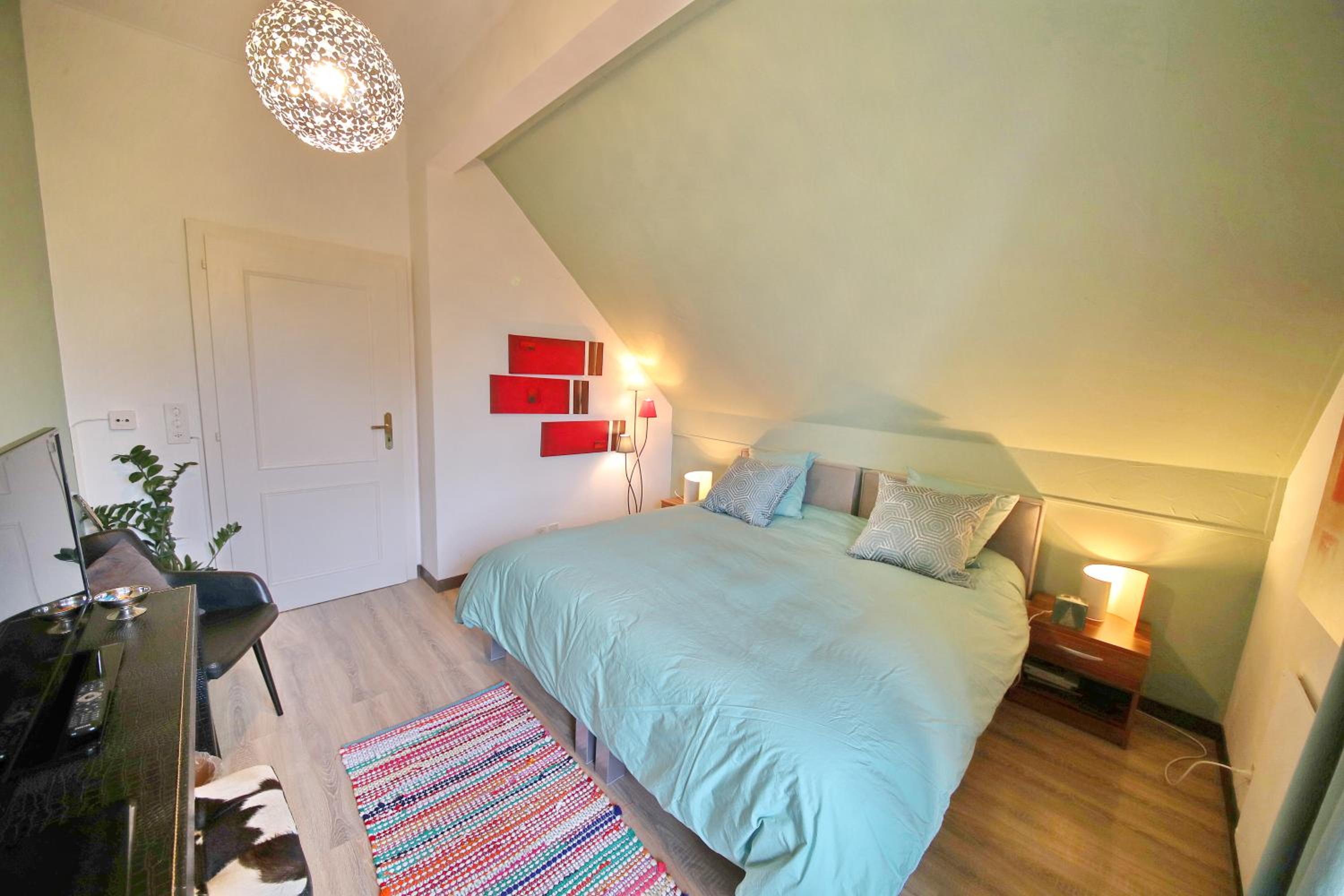 Corseaux Beach | Standard Double or Twin Room with Partial Lake View photo 1