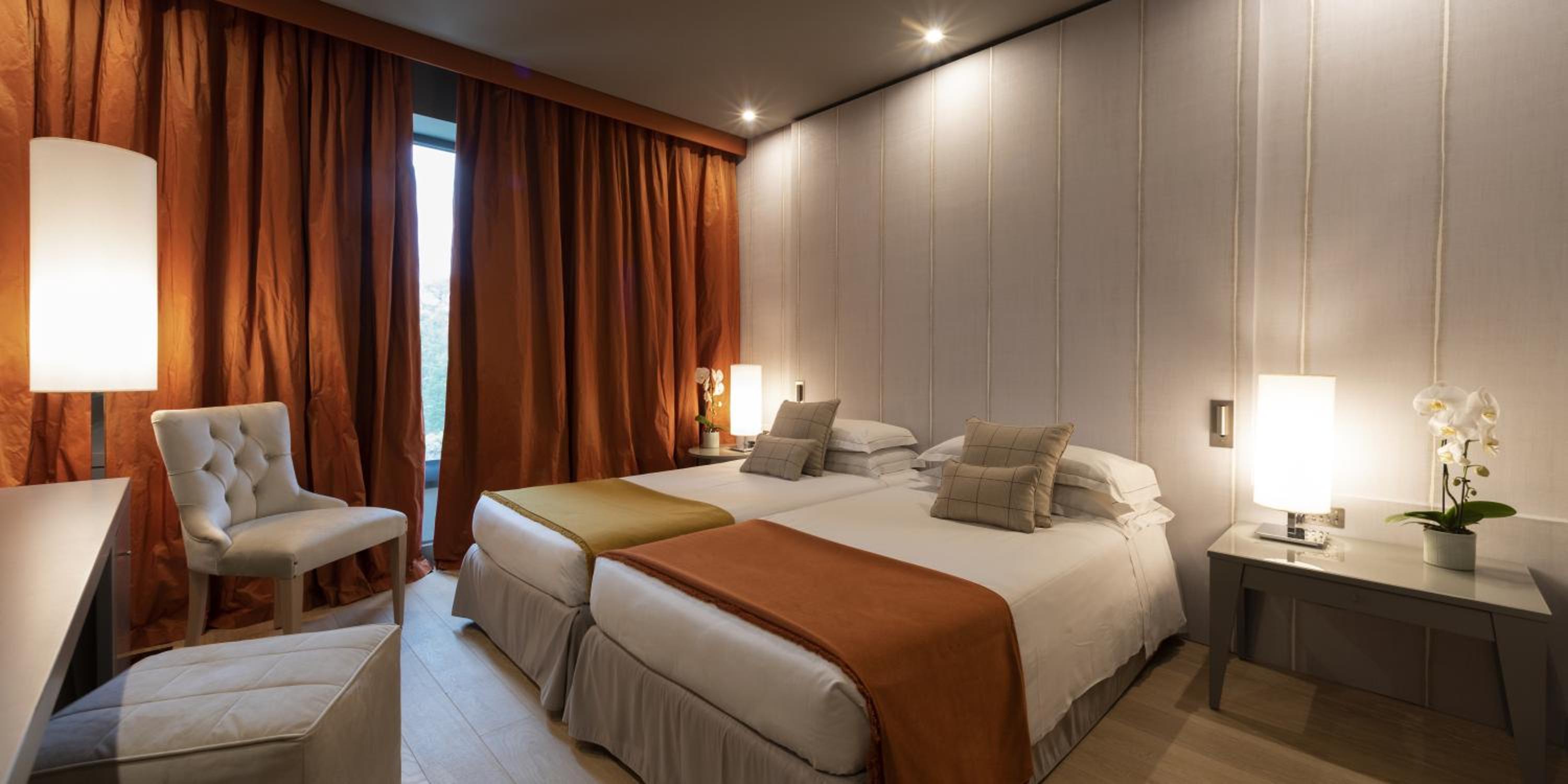 Twin Room - Photo 8