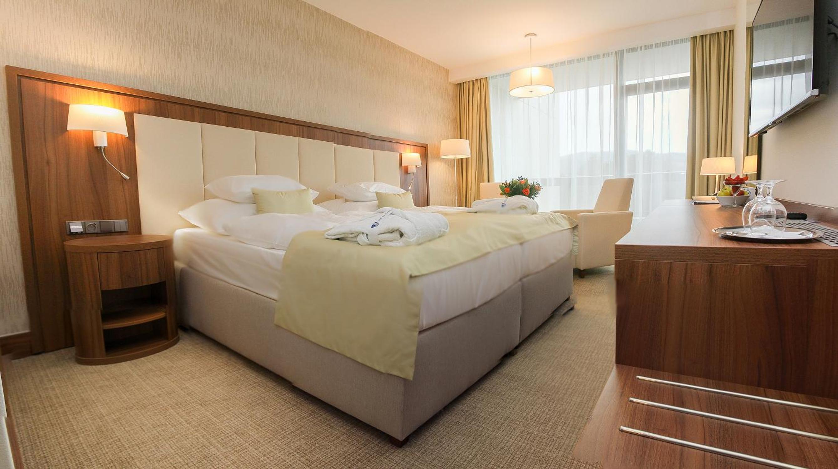 Premium Room Plus with Wellness Access - Photo 2