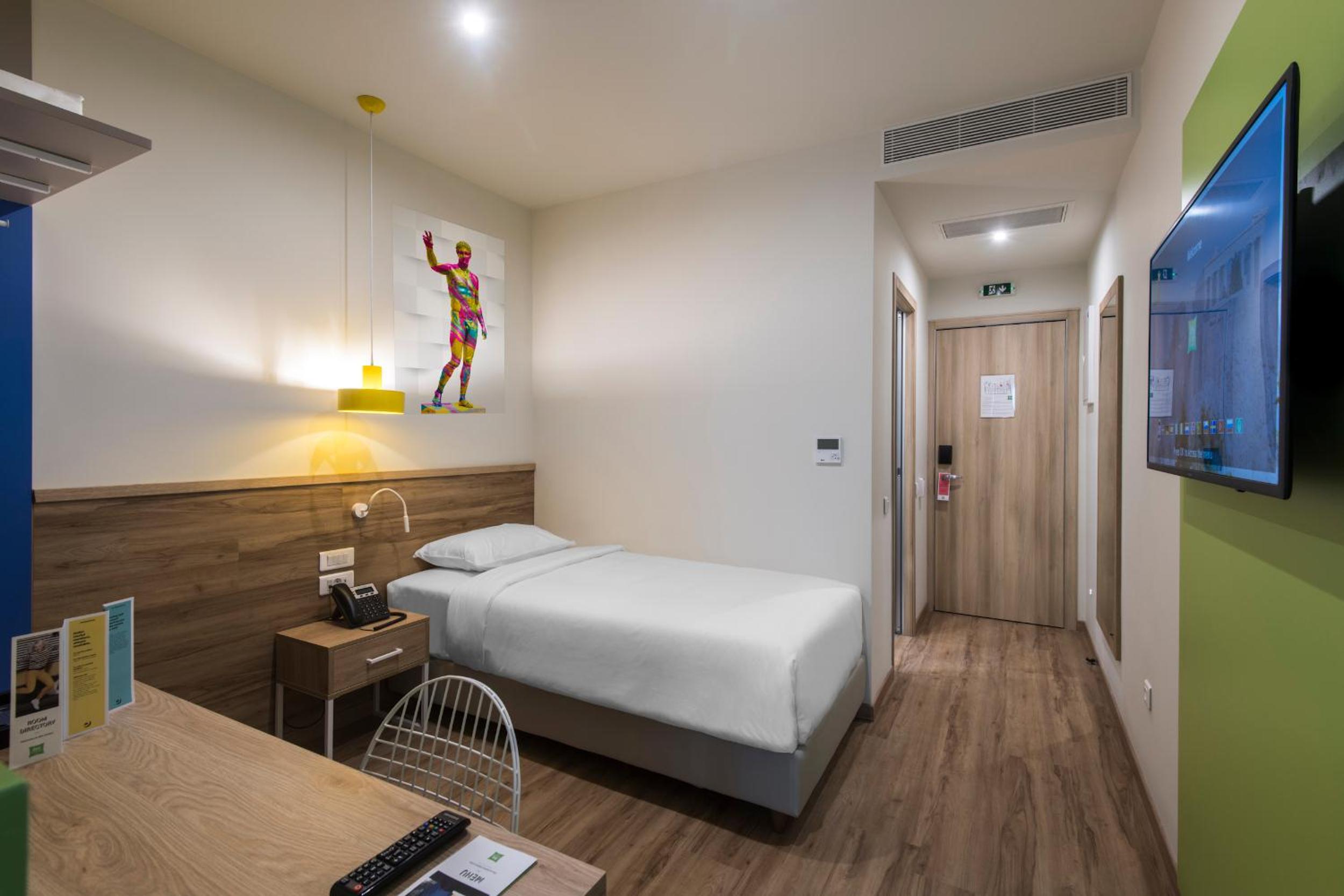 Standard Single Room