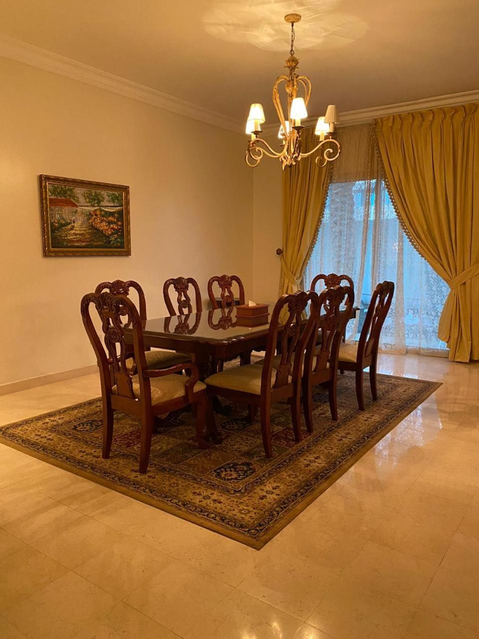 Three-Bedroom Villa - Photo 4