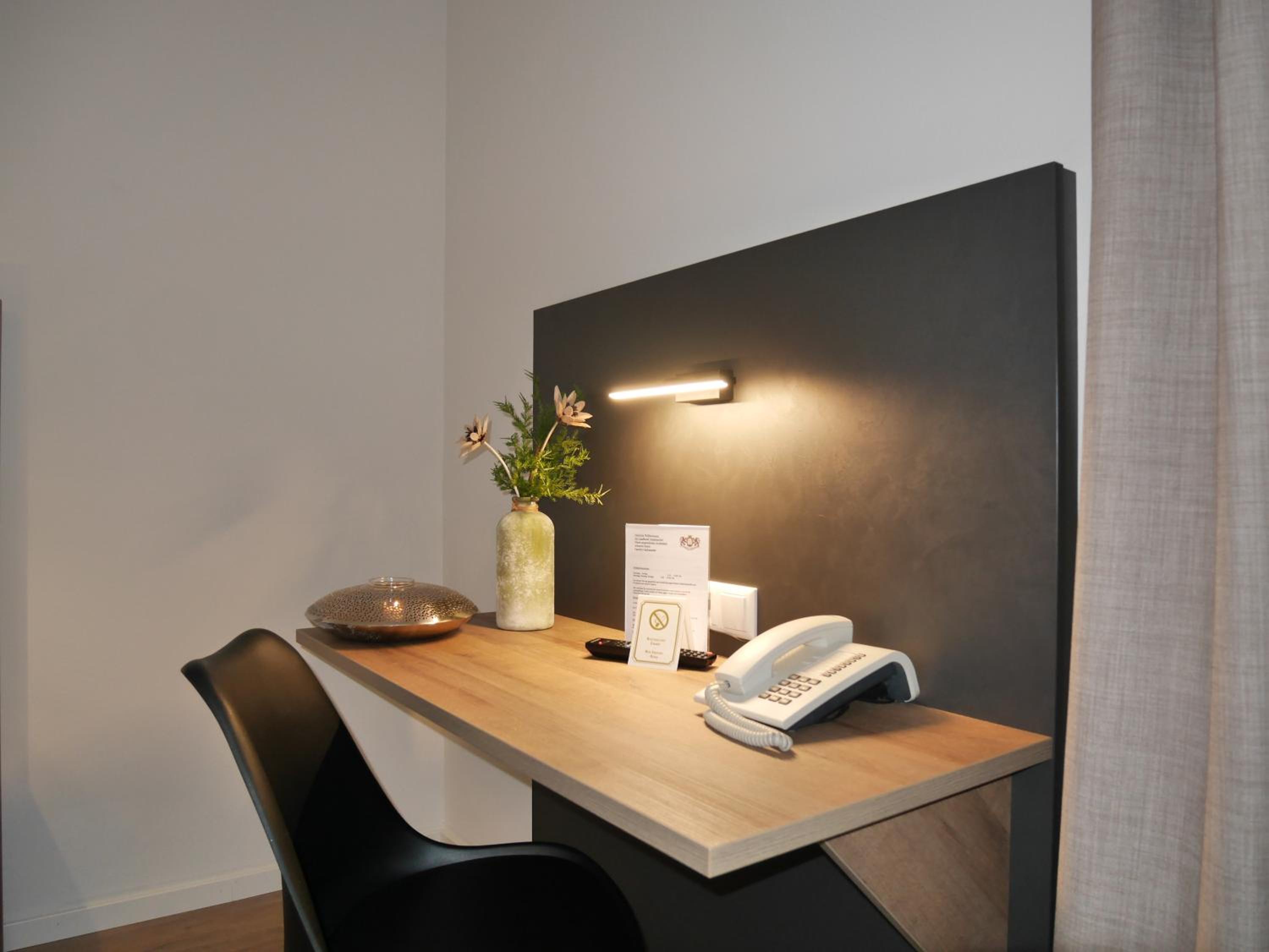 Double or Twin Room - Photo 6