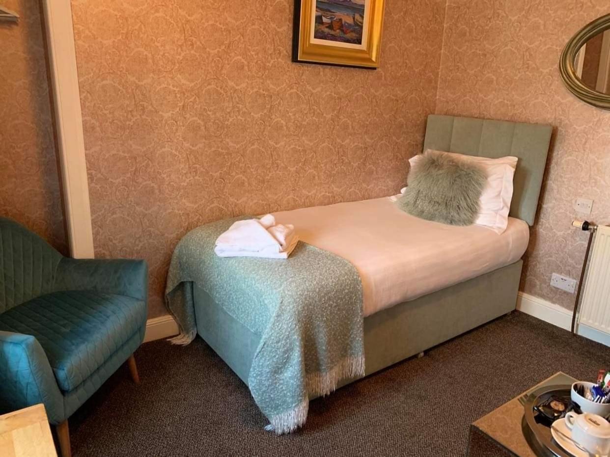 Single Room photo 2