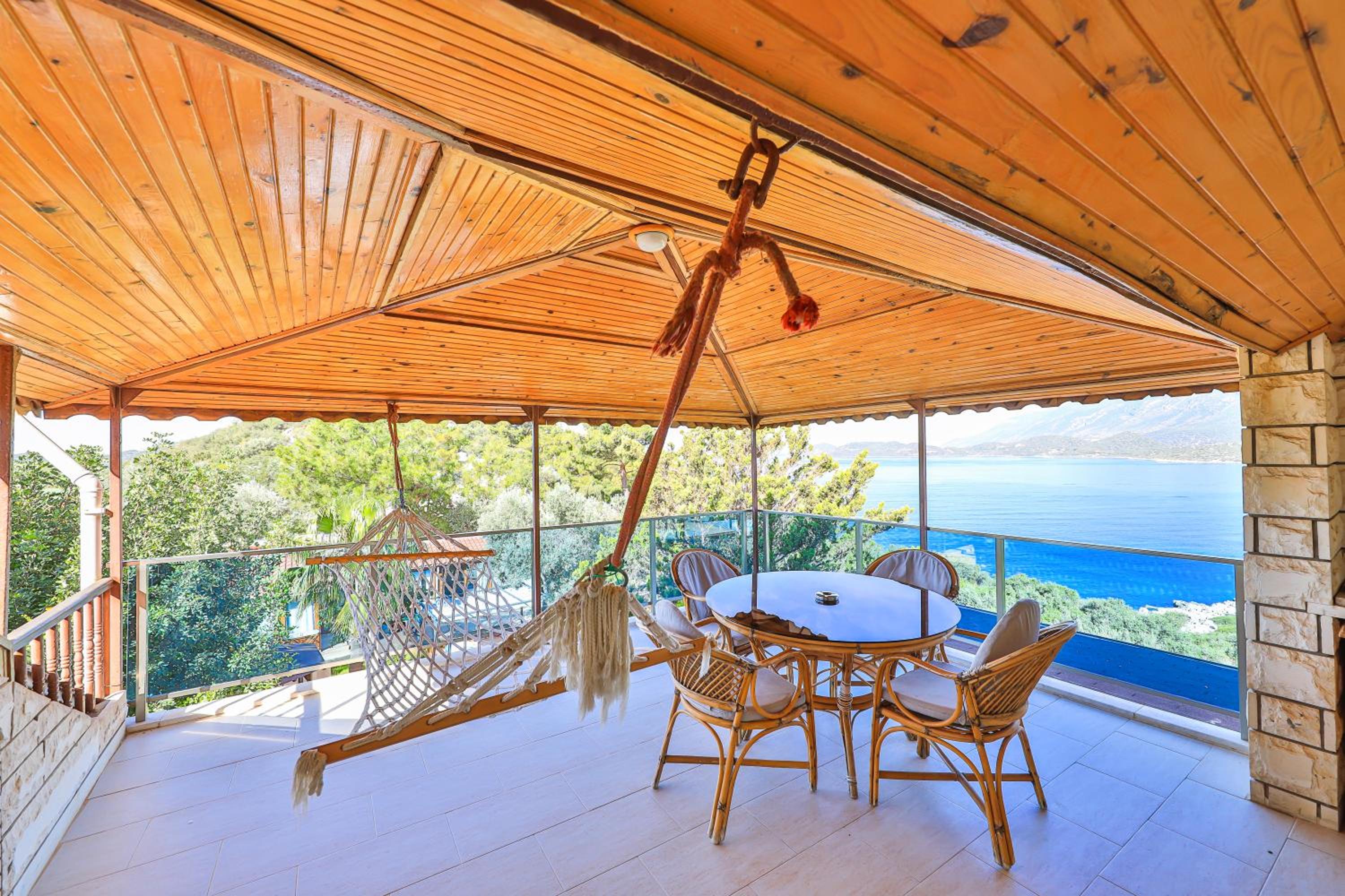 Family Suite with Sea View (4 Adults) photo 3