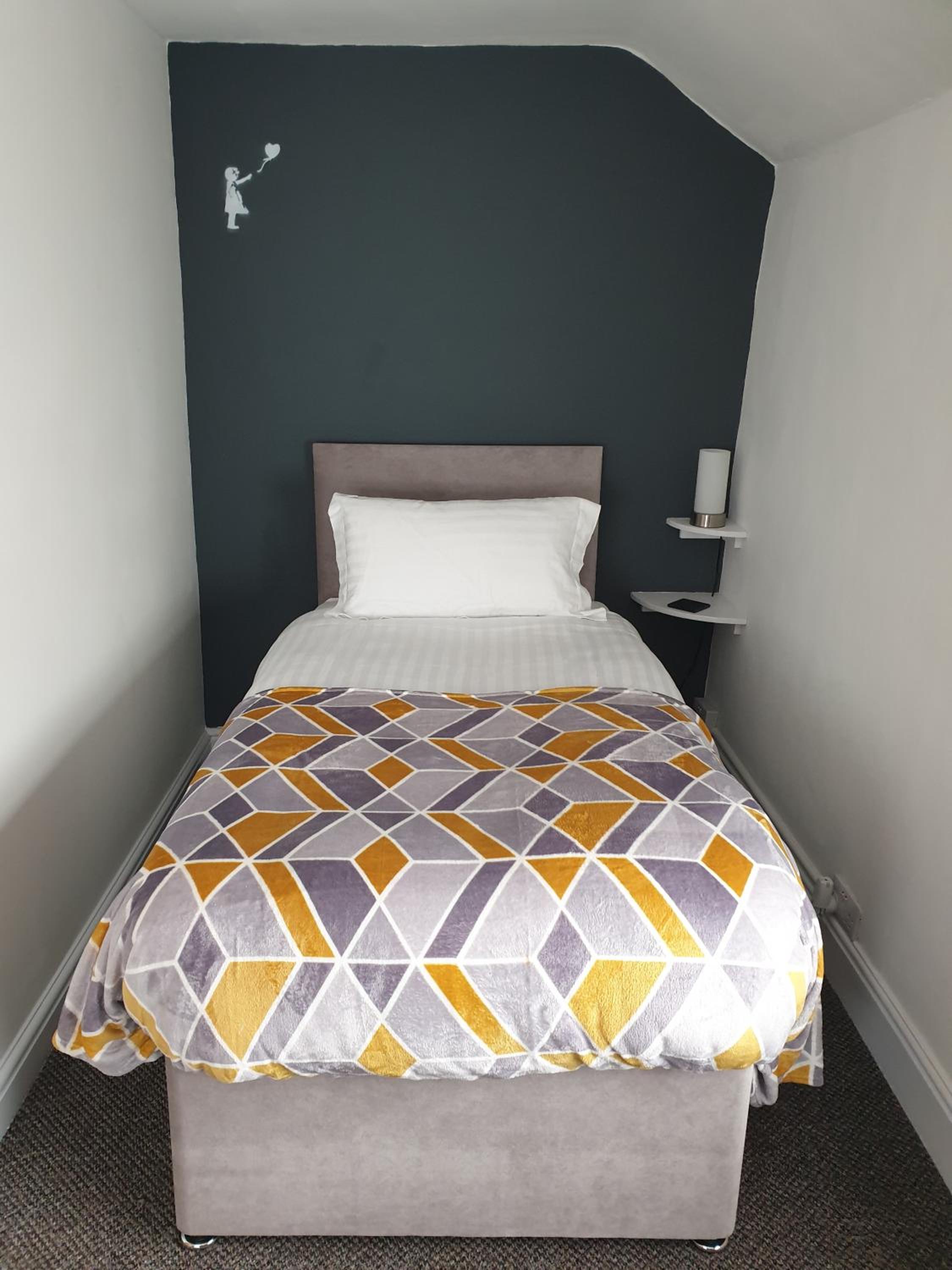 Deluxe Single Room