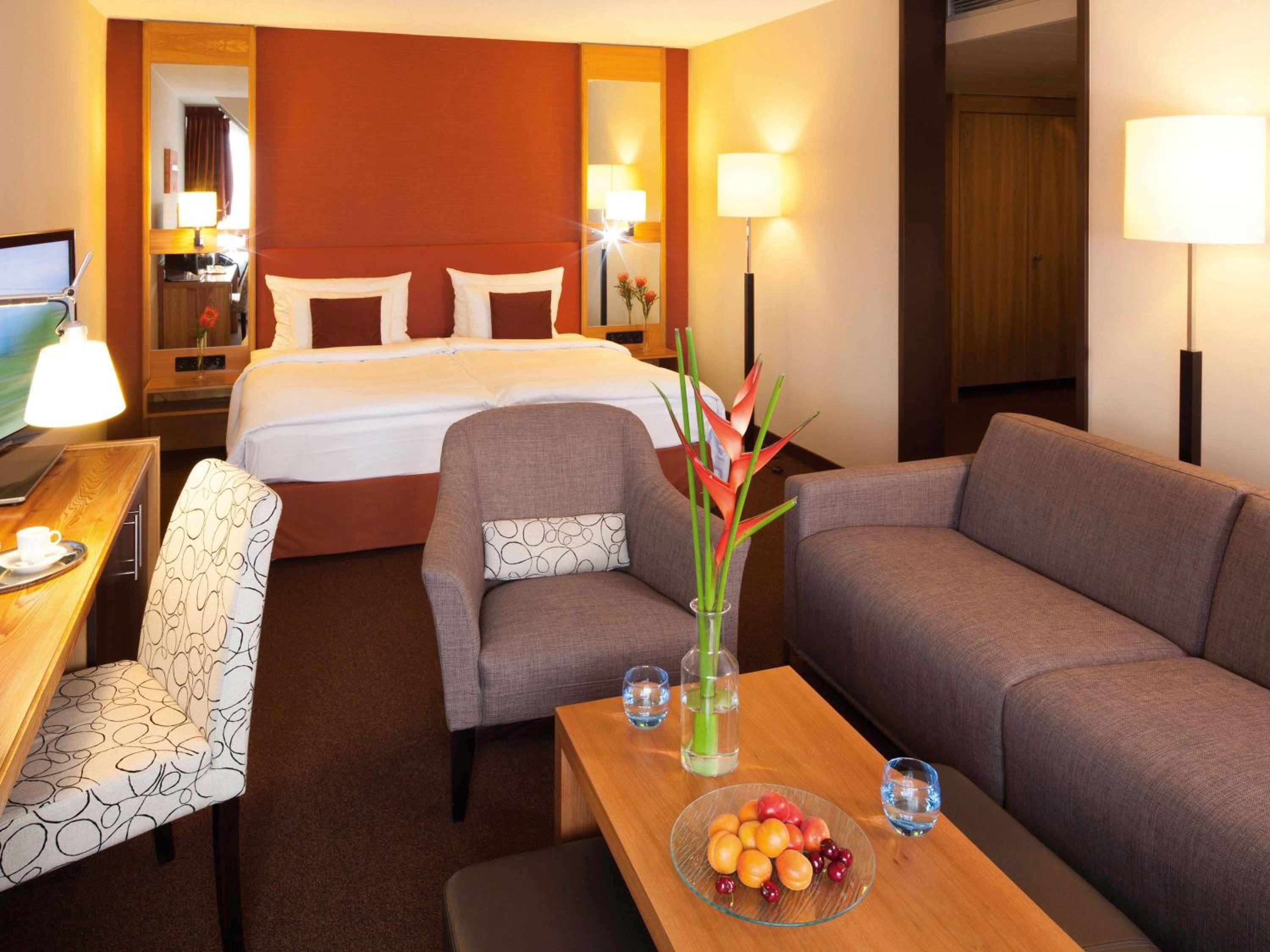 Premium King Room 200x200 - Photo 6
