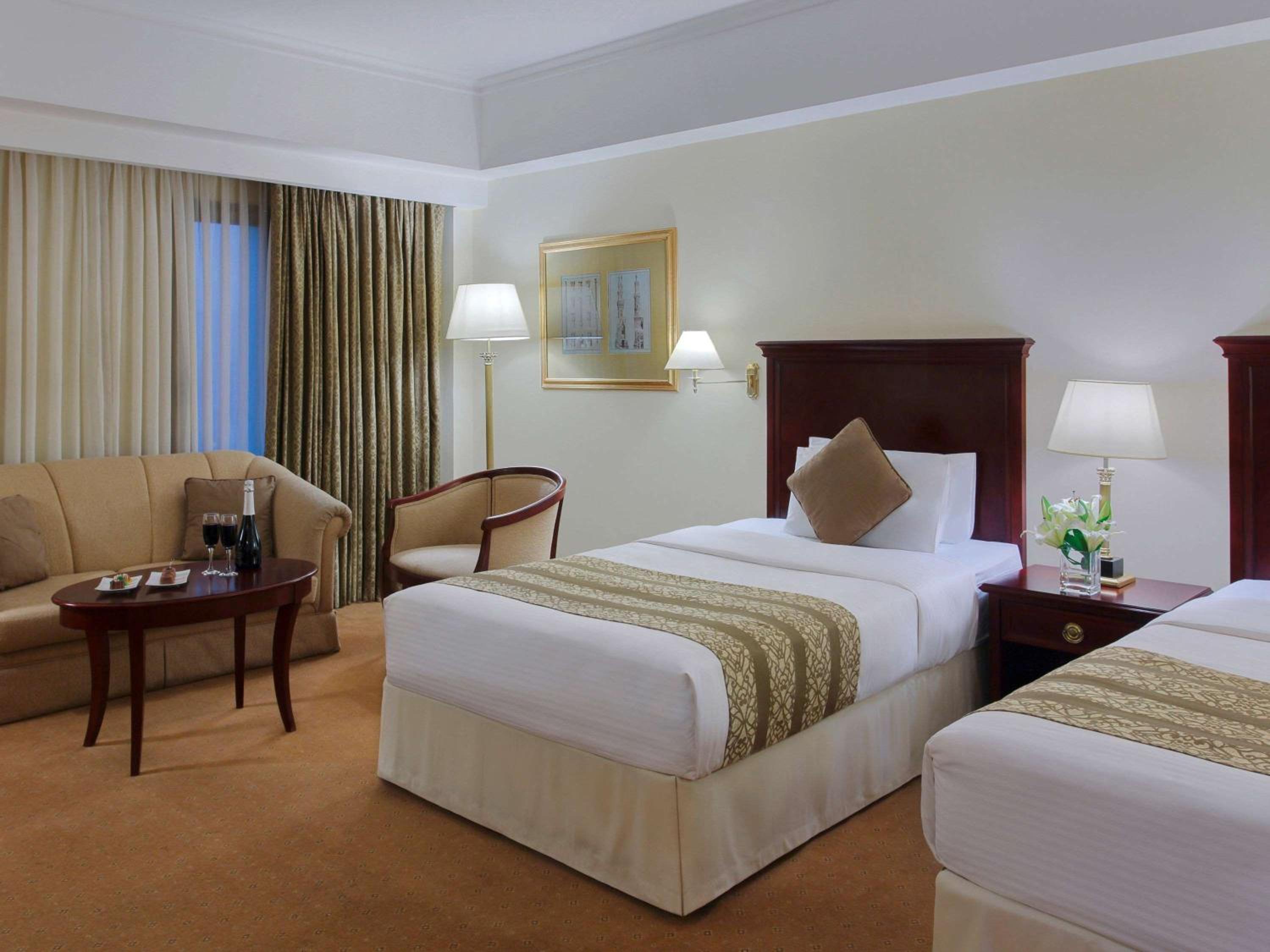 Premium Twin Room - Photo 1