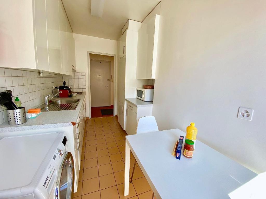 Apartment photo 3