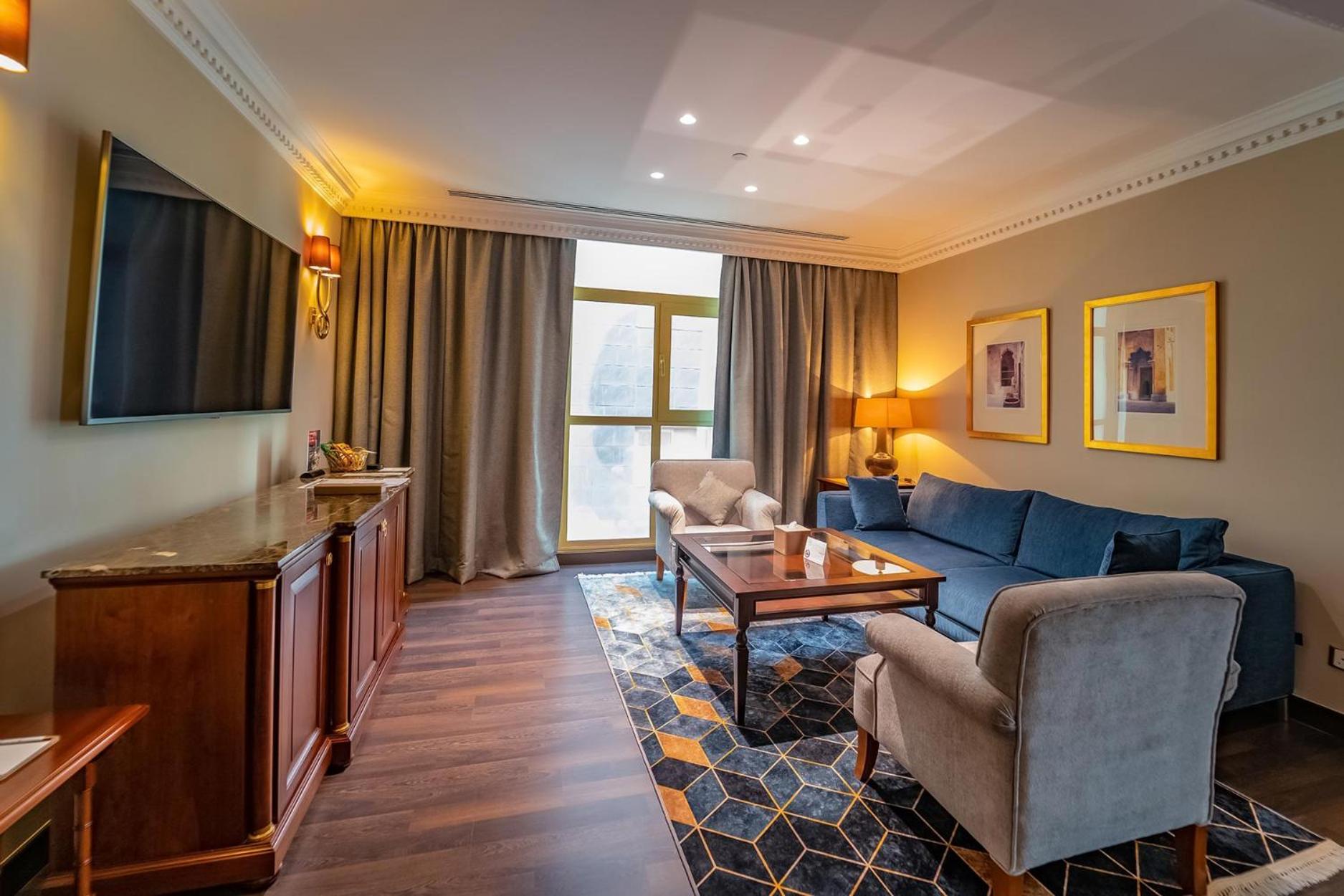 Diplomatic Suite - Photo 2