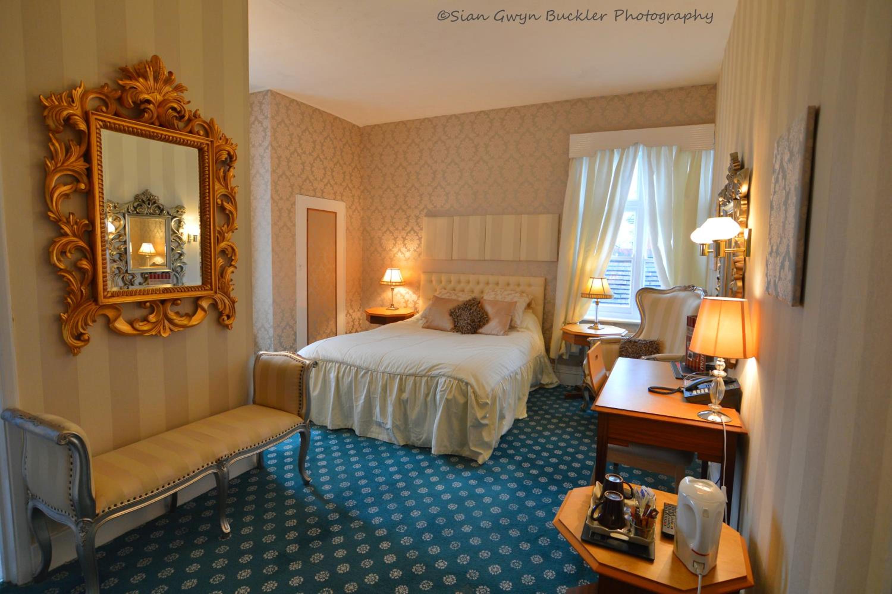 Superior Double or Twin Room photo 1