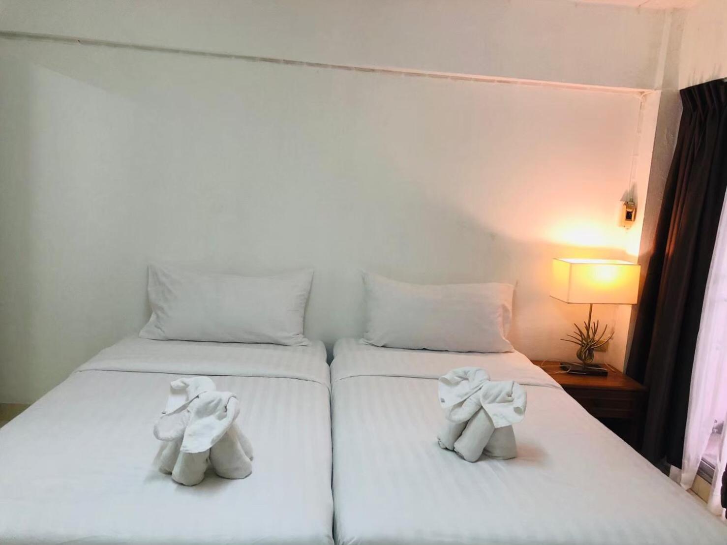Standard Double or Twin Room photo 3