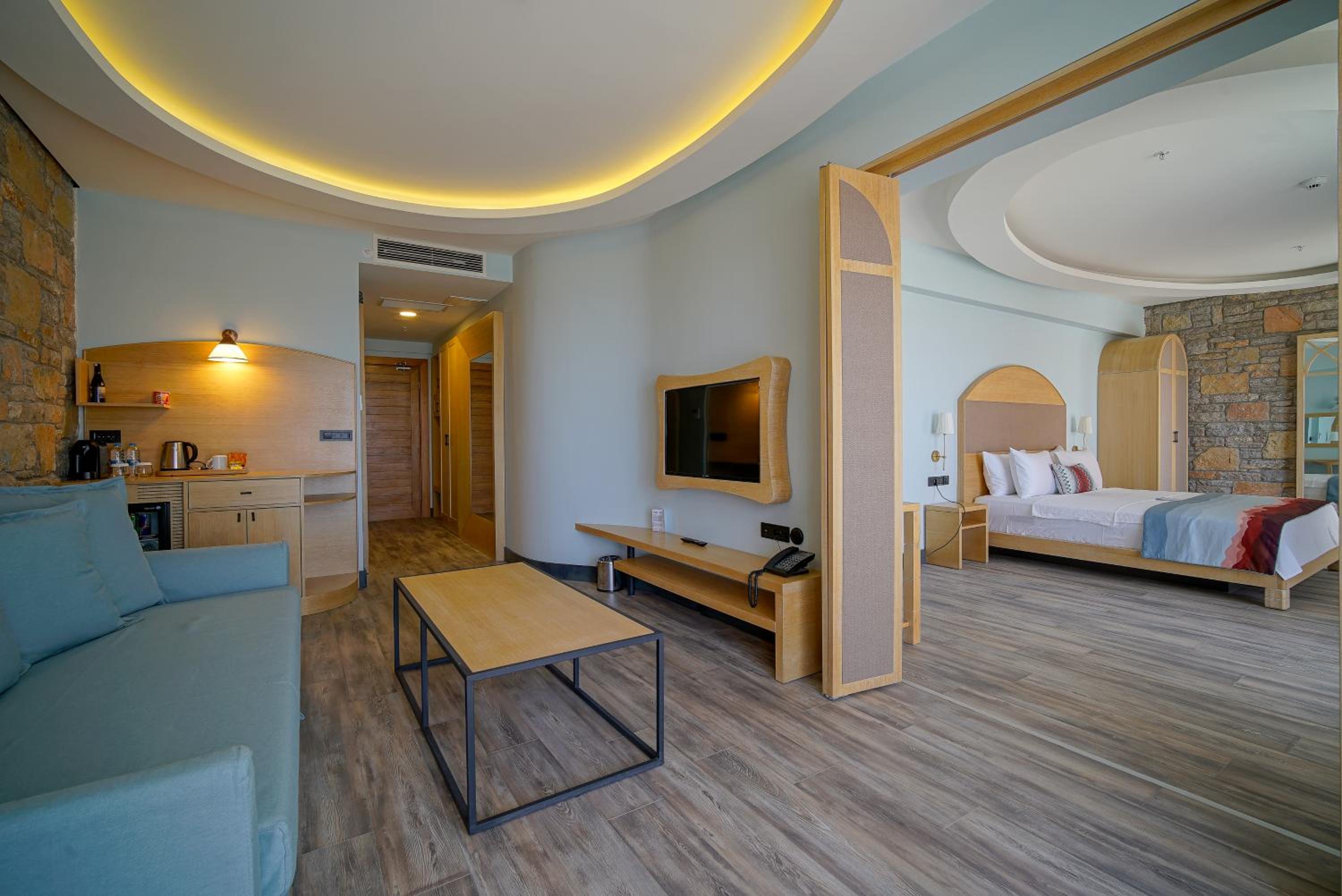 Suite with Terrace - Photo 5