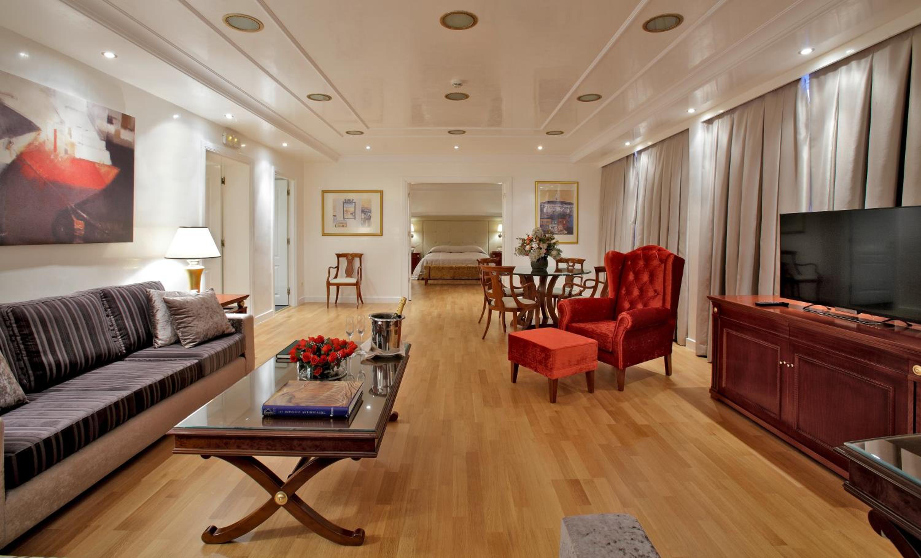 Presidential Suite thumbnail 5