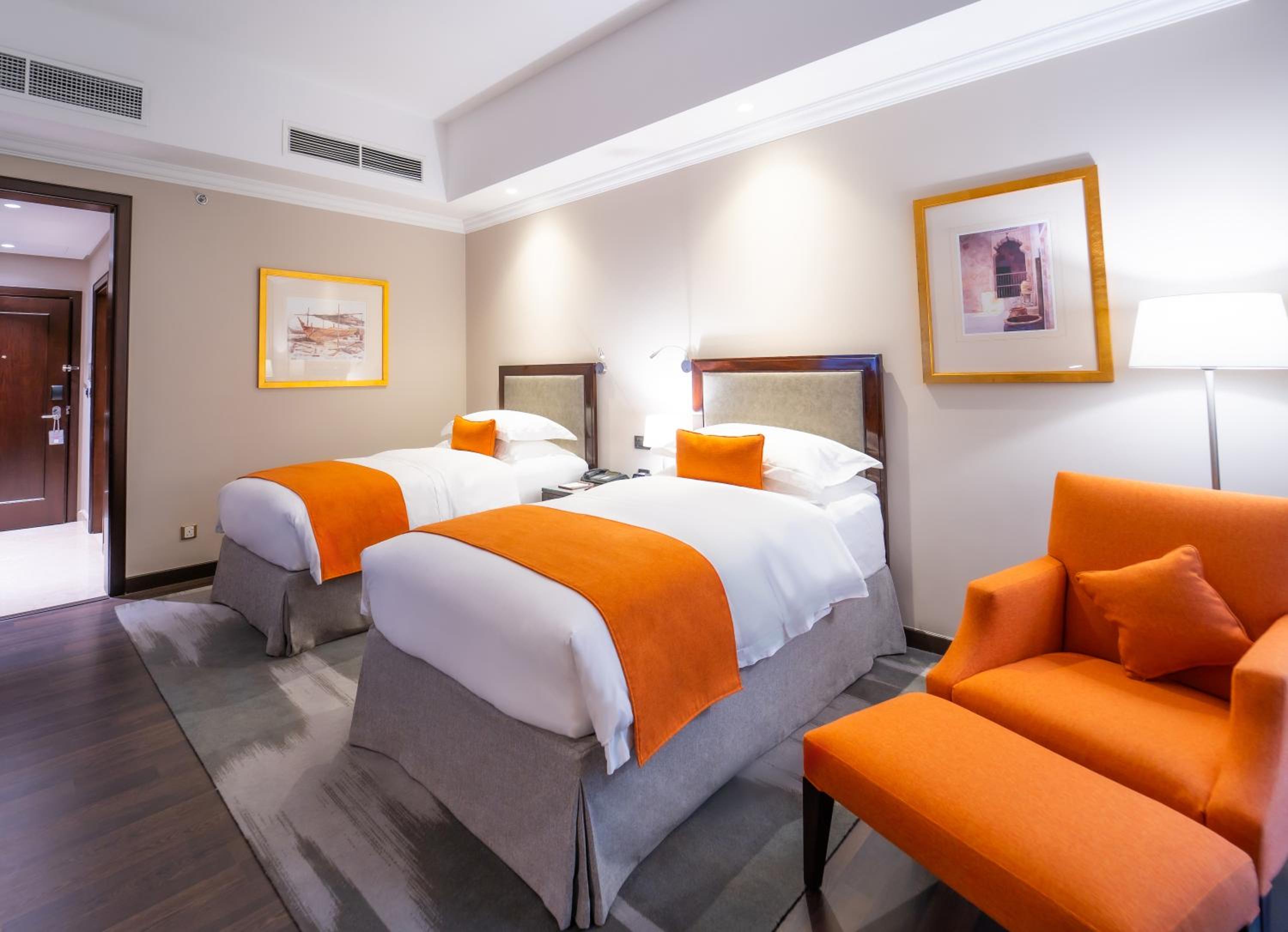 Standard Twin Room - Photo 1