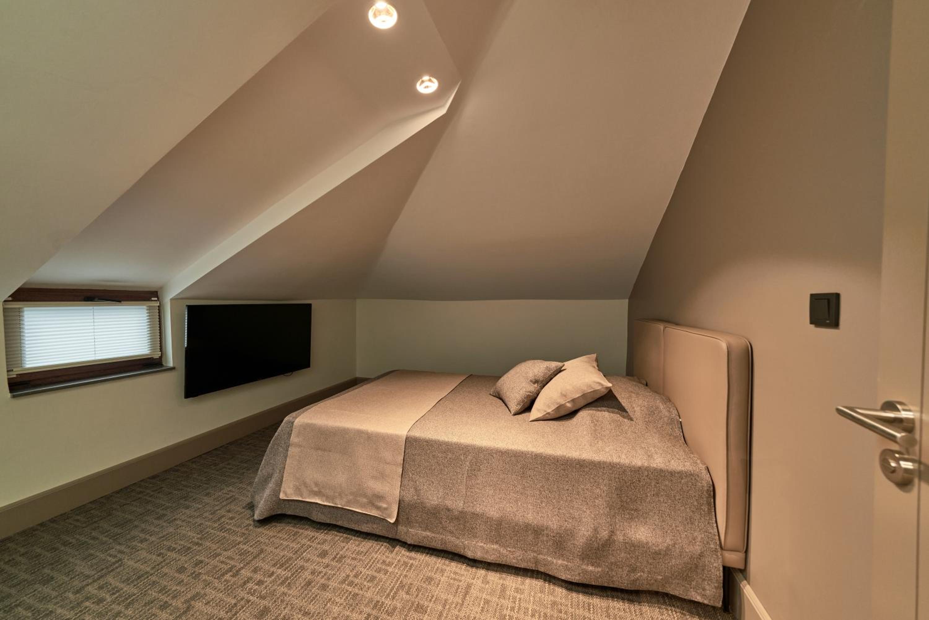 Deluxe Triple Room photo 2