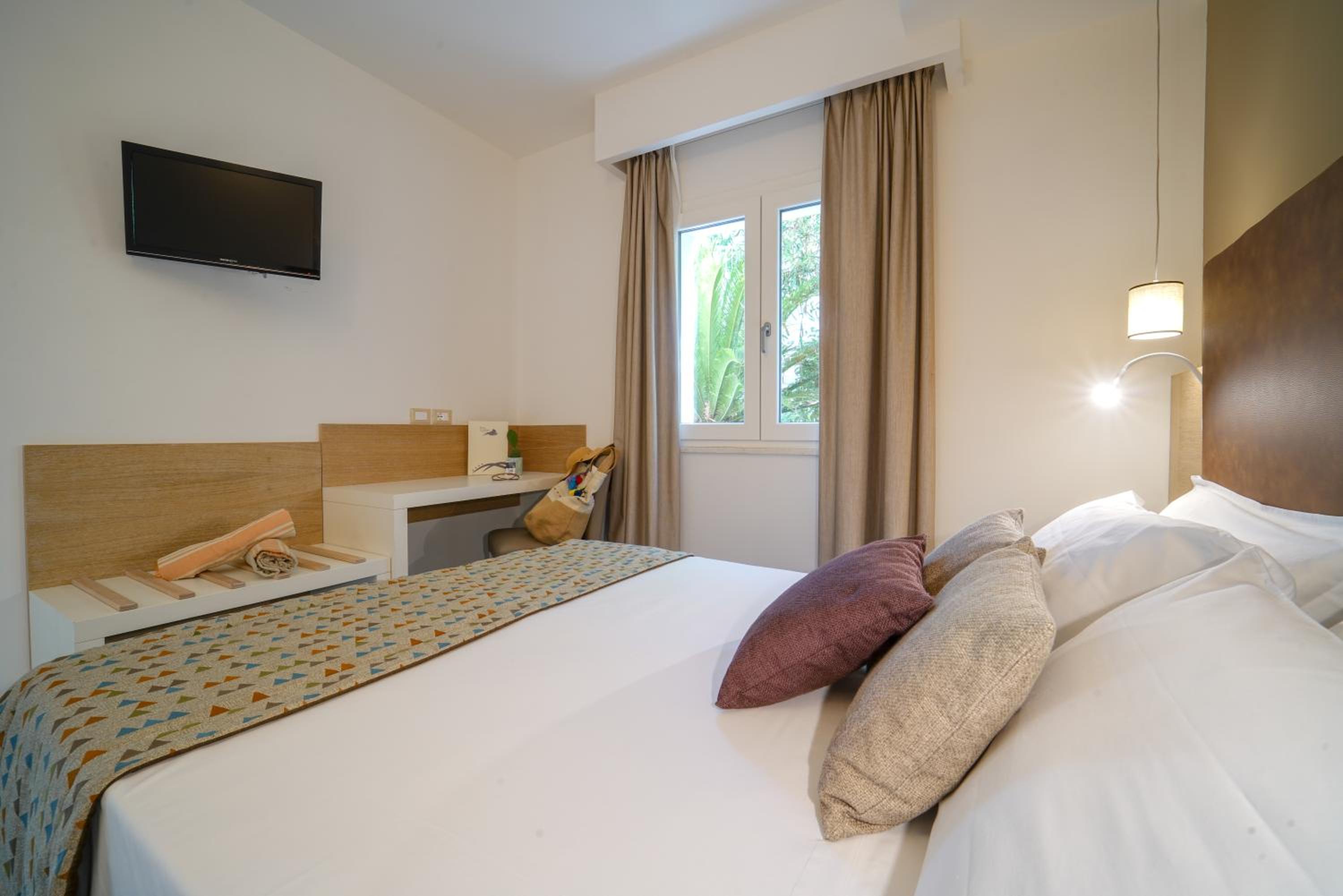 Junior Suite with Sea View - Photo 1
