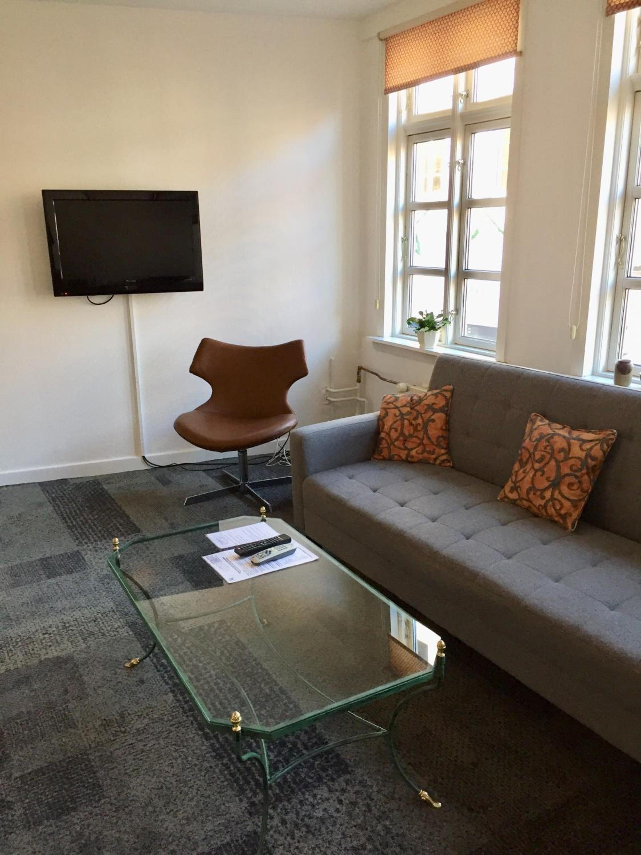 Apartment photo 1
