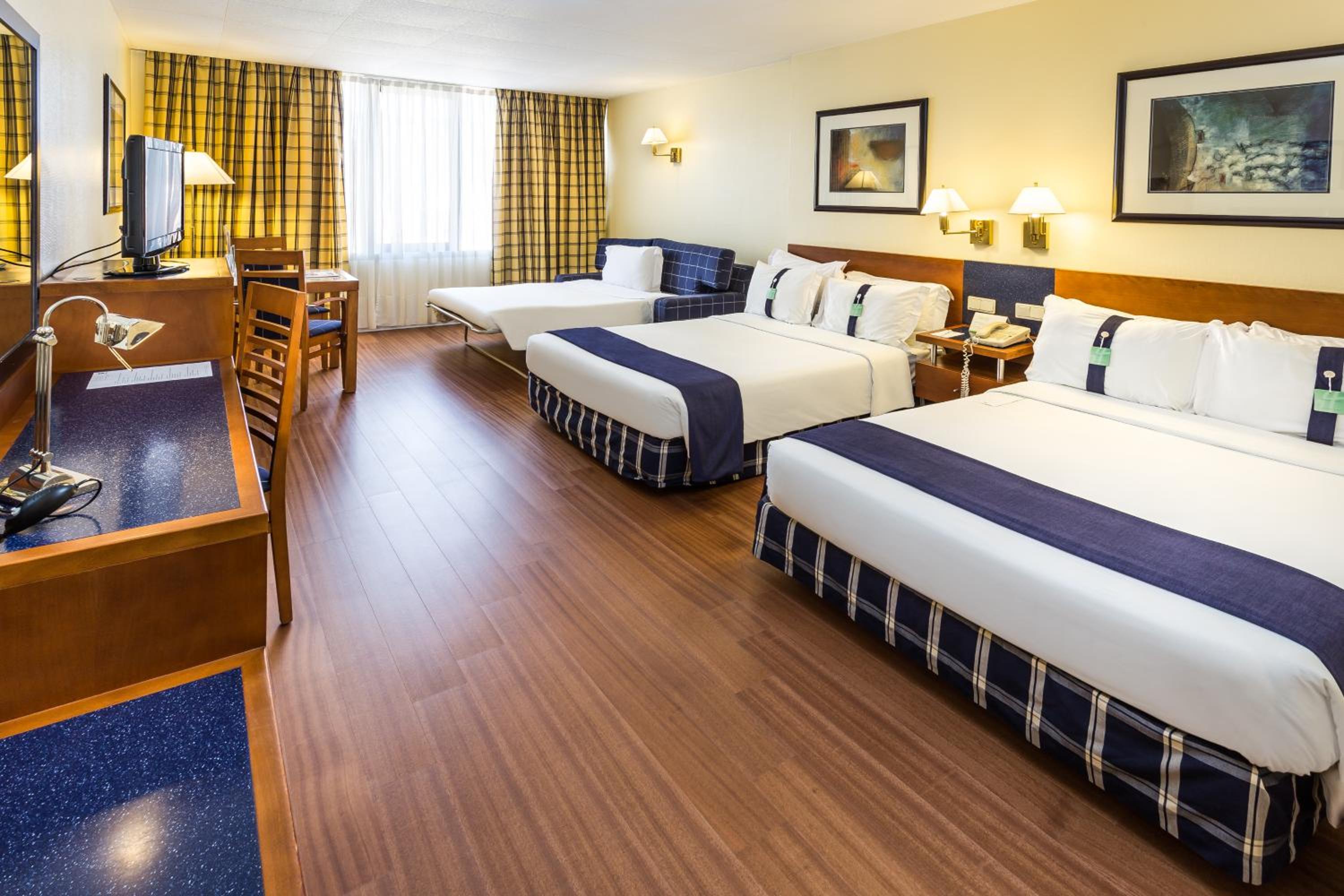 Standard Twin Room - Photo 1